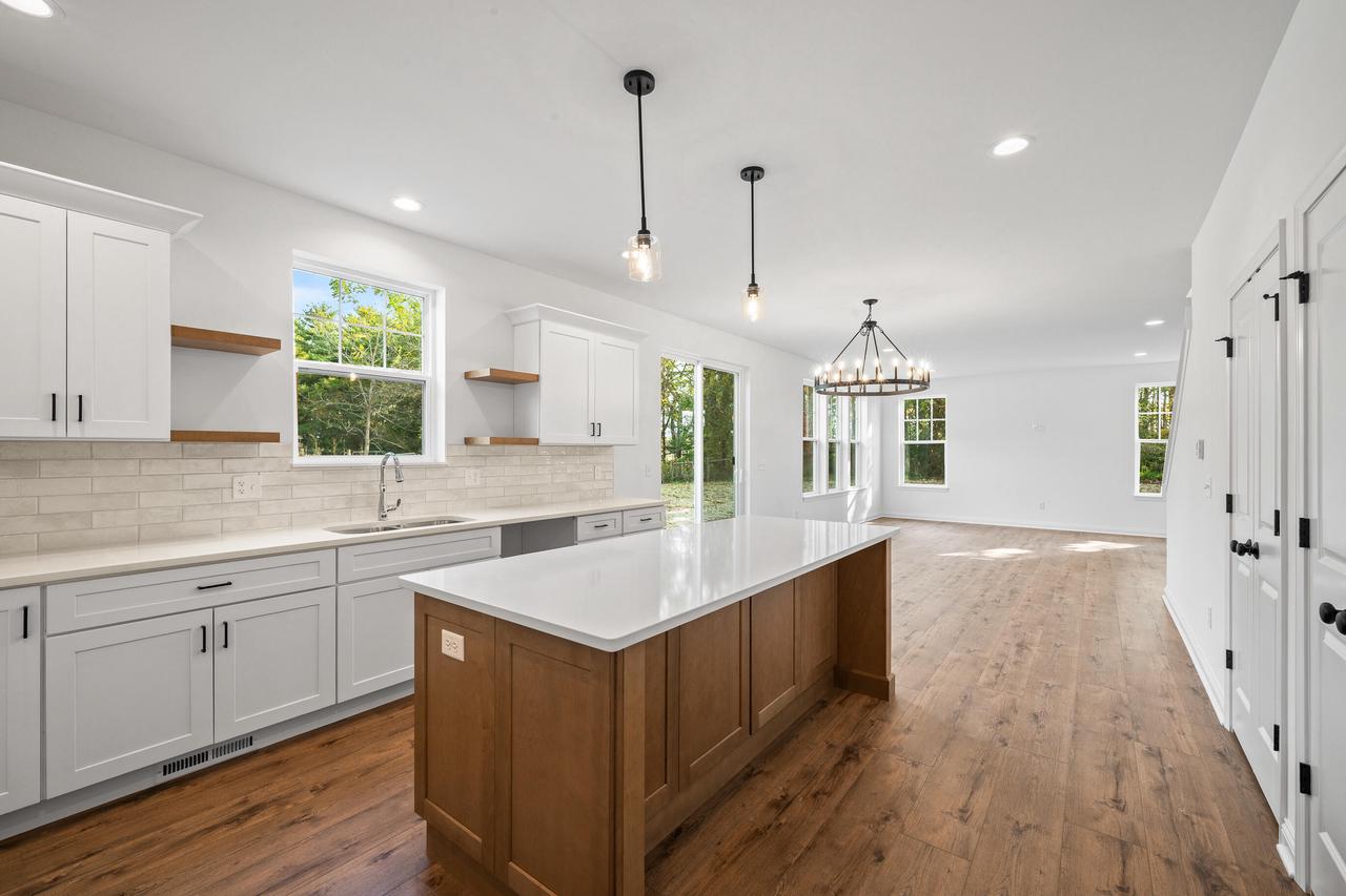 1007 Fairway DRIVE