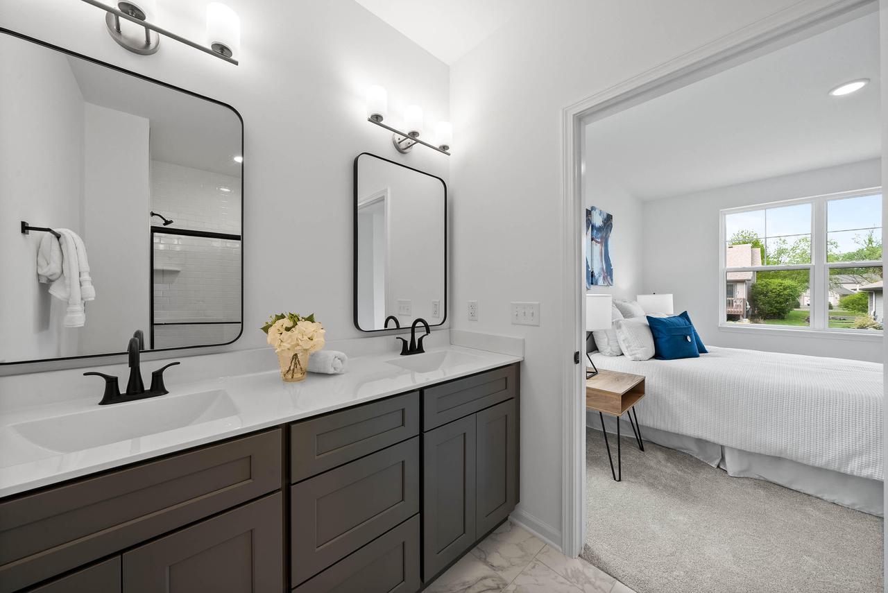 1573 Meadowview COURT