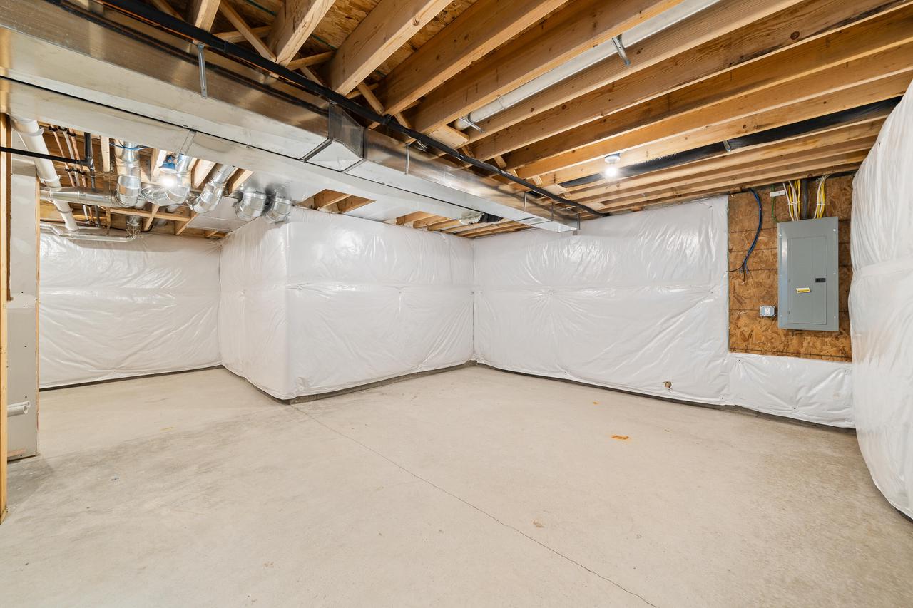 1591 Meadowview COURT
