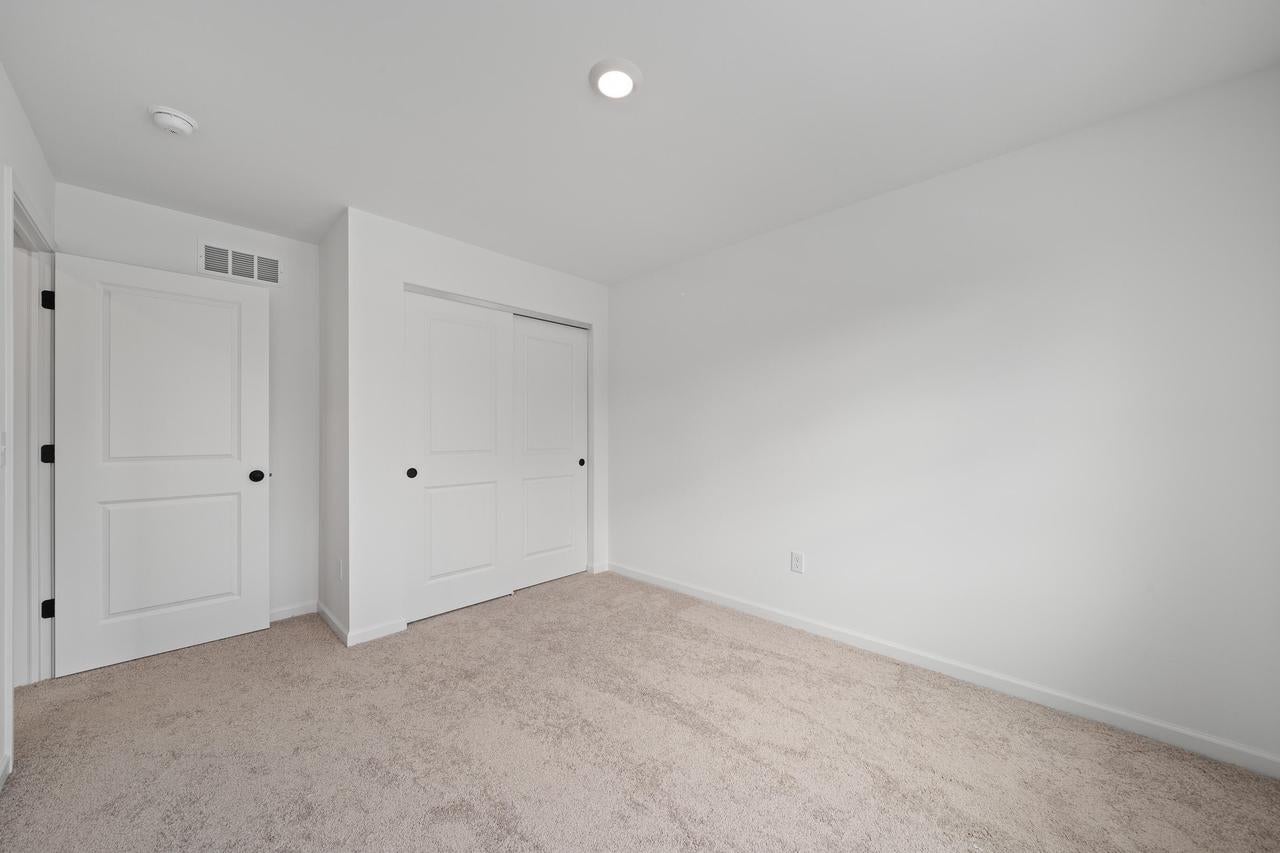 1567 Meadowview COURT