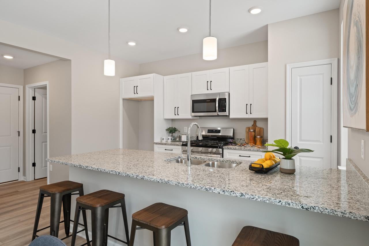 1567 Meadowview COURT