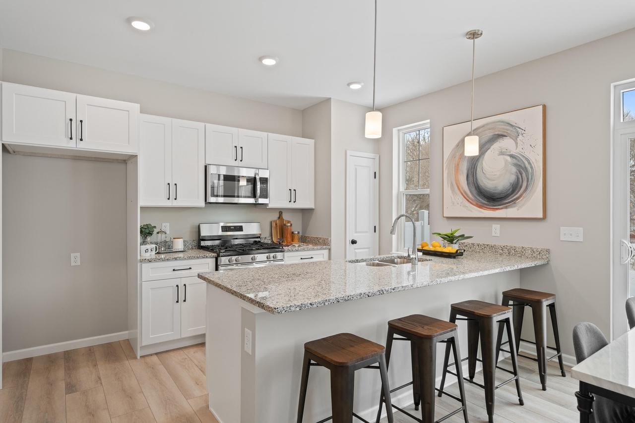 1567 Meadowview COURT