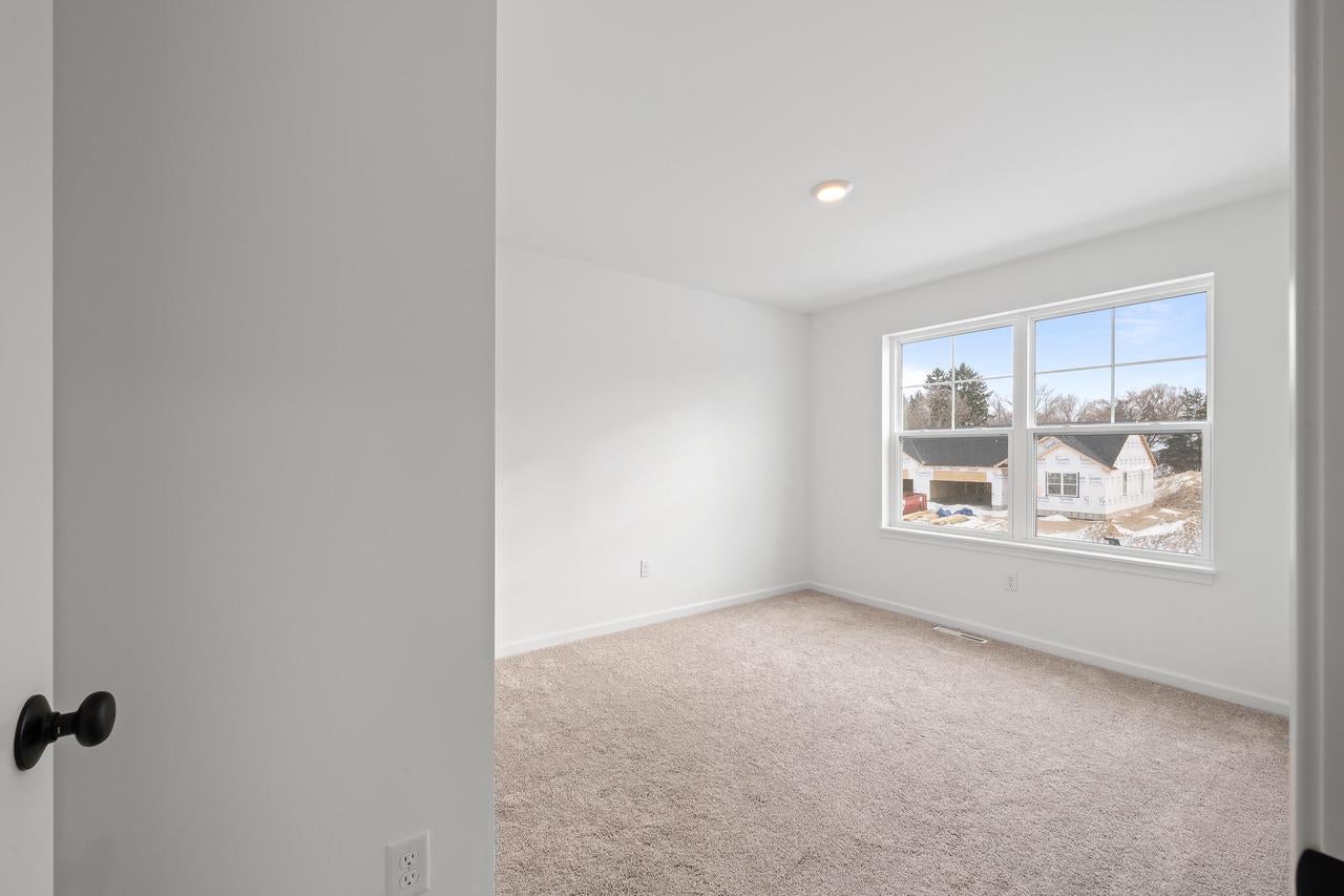 1567 Meadowview COURT