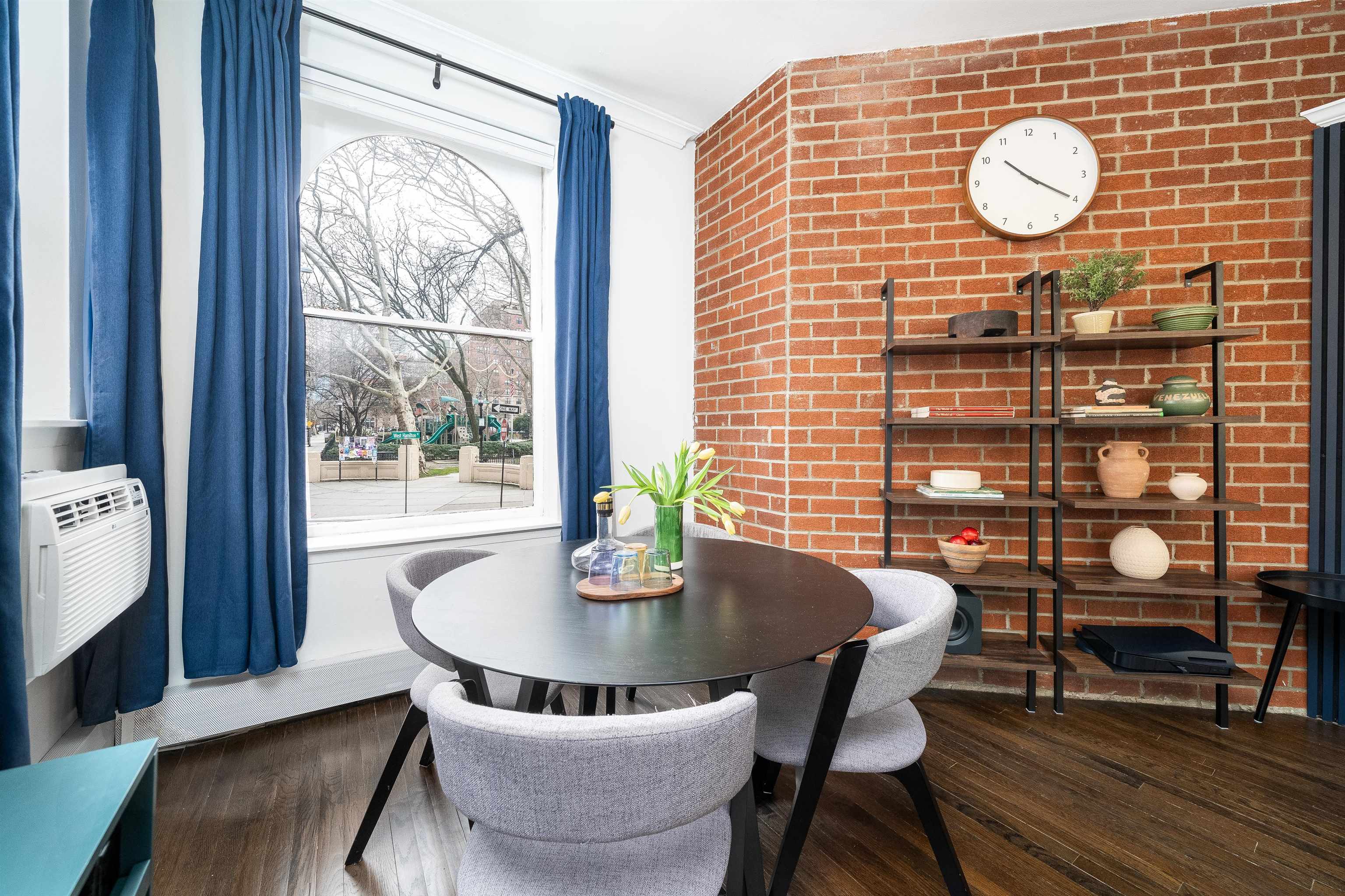 48-50 WEST HAMILTON PL Unit: 1