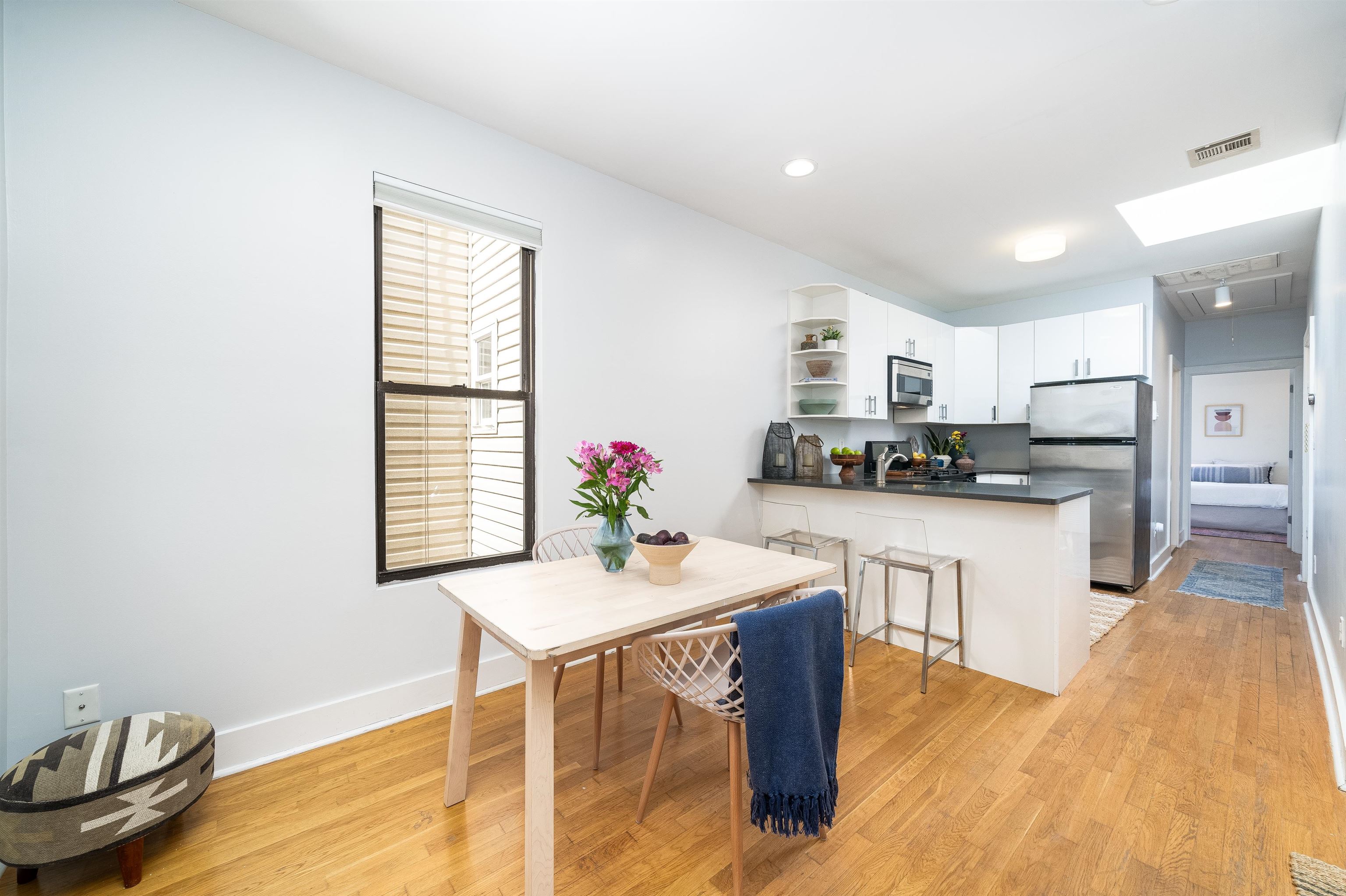 340 PAVONIA AVE Unit: 3L