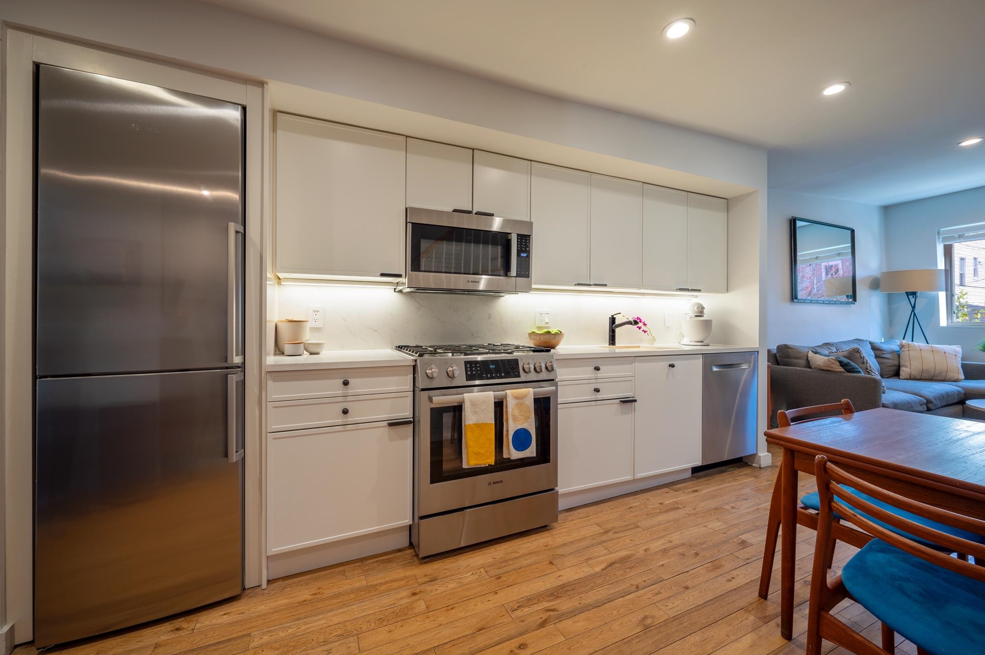 429 MONMOUTH ST