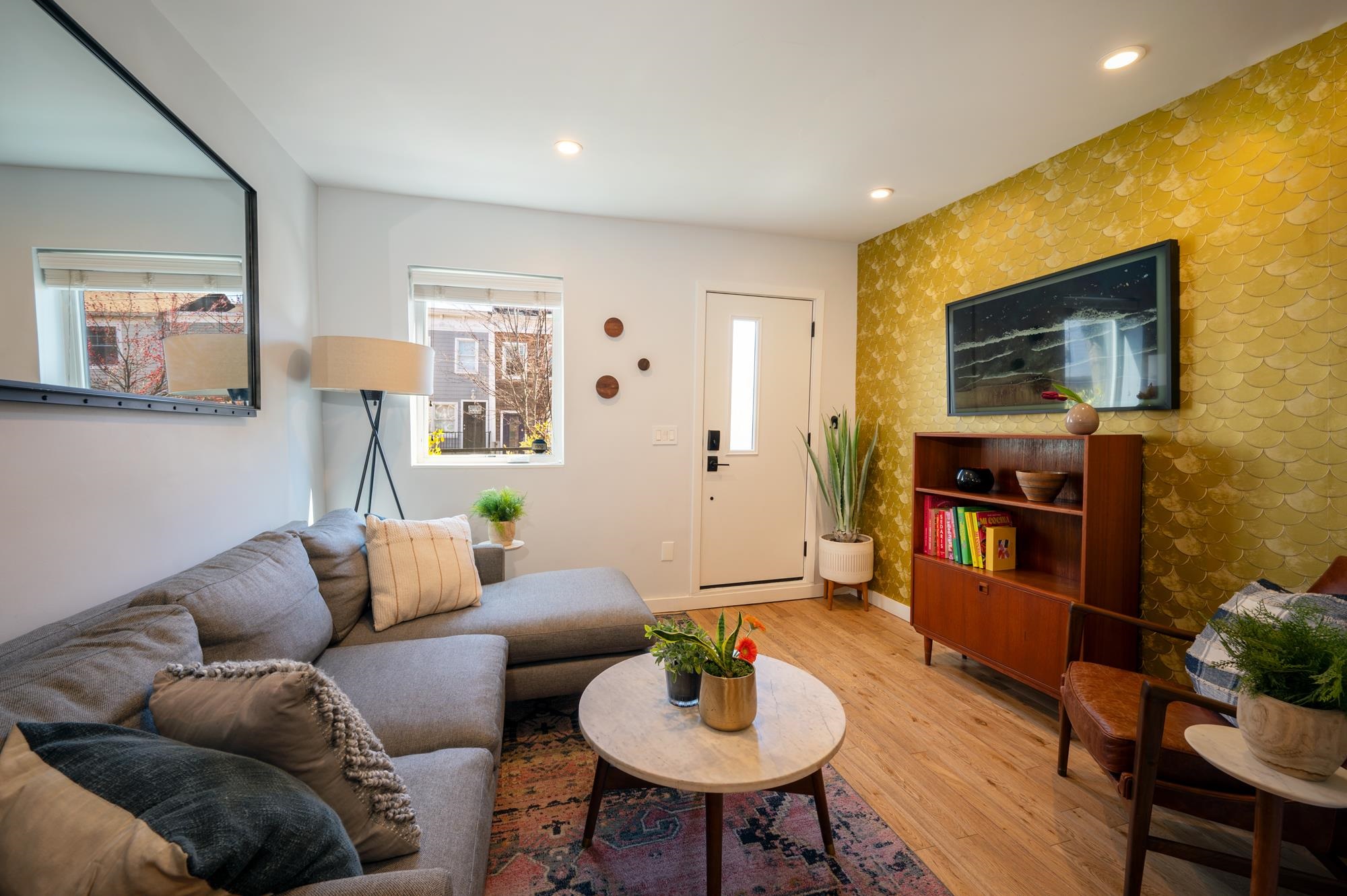 429 MONMOUTH ST