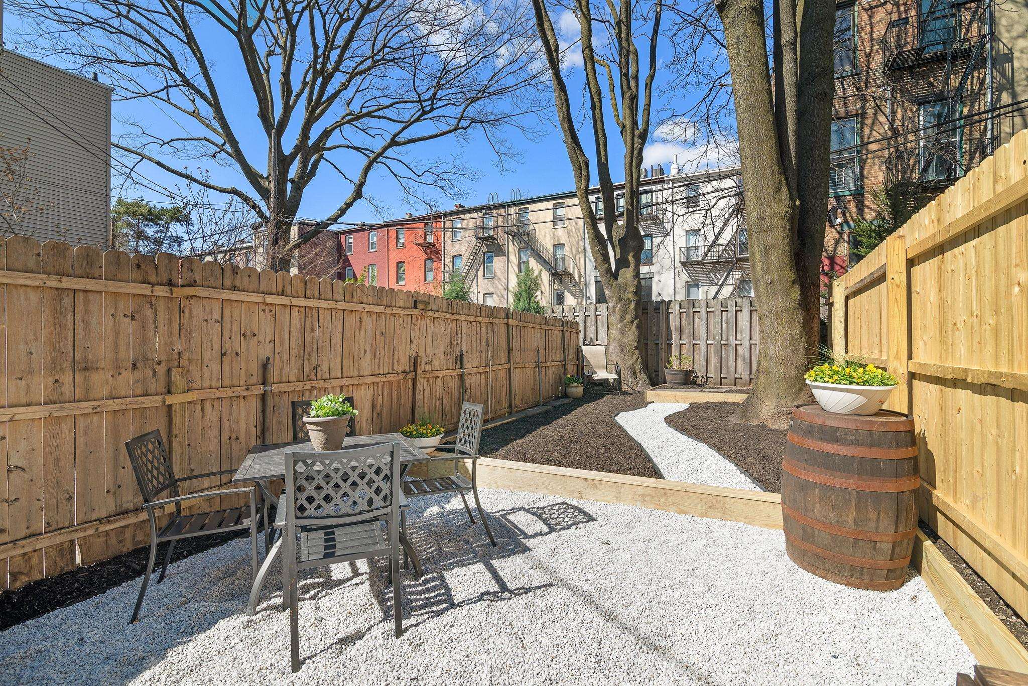 210 7TH ST