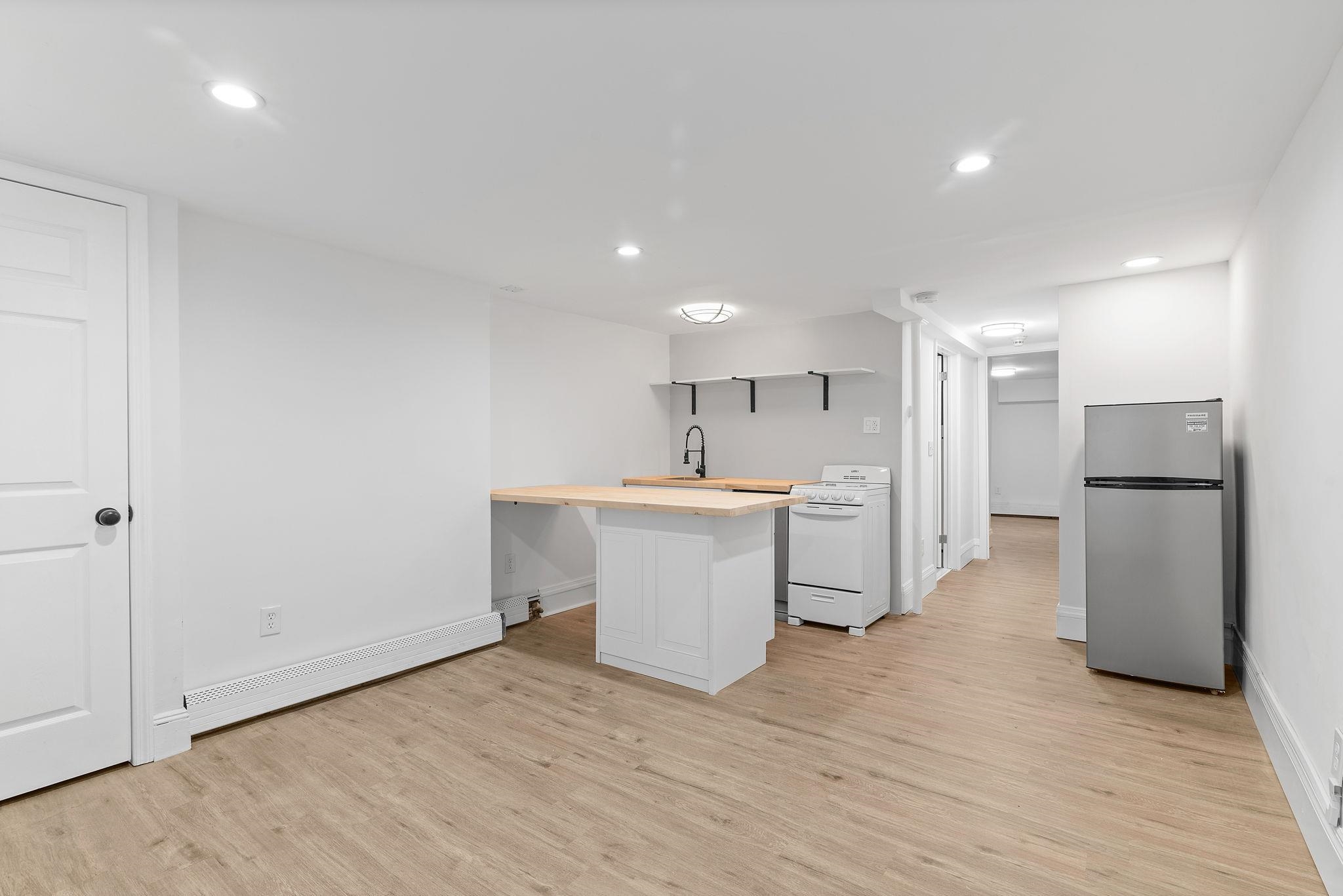 210 7TH ST
