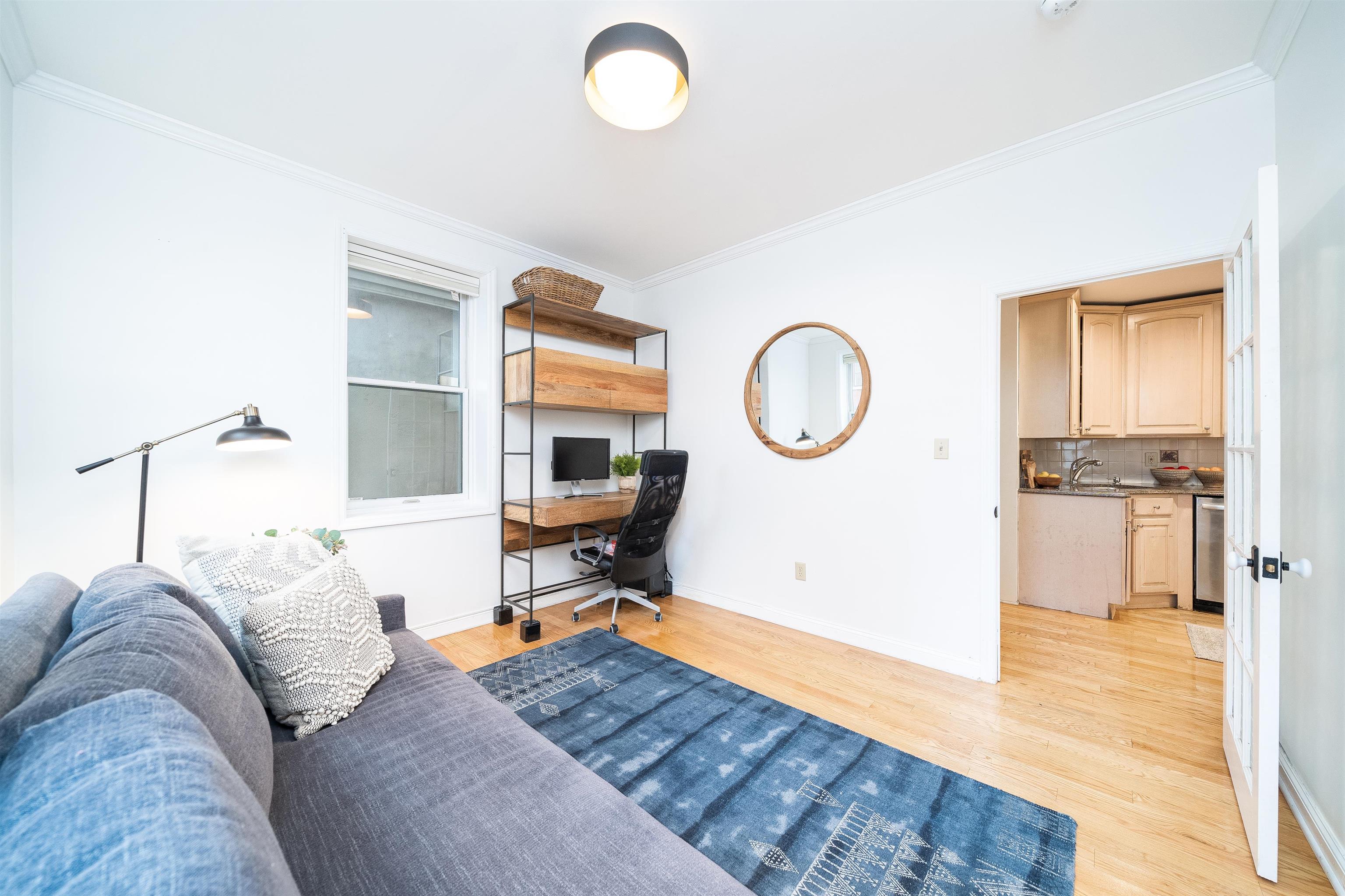 122 COLES ST Unit: 1