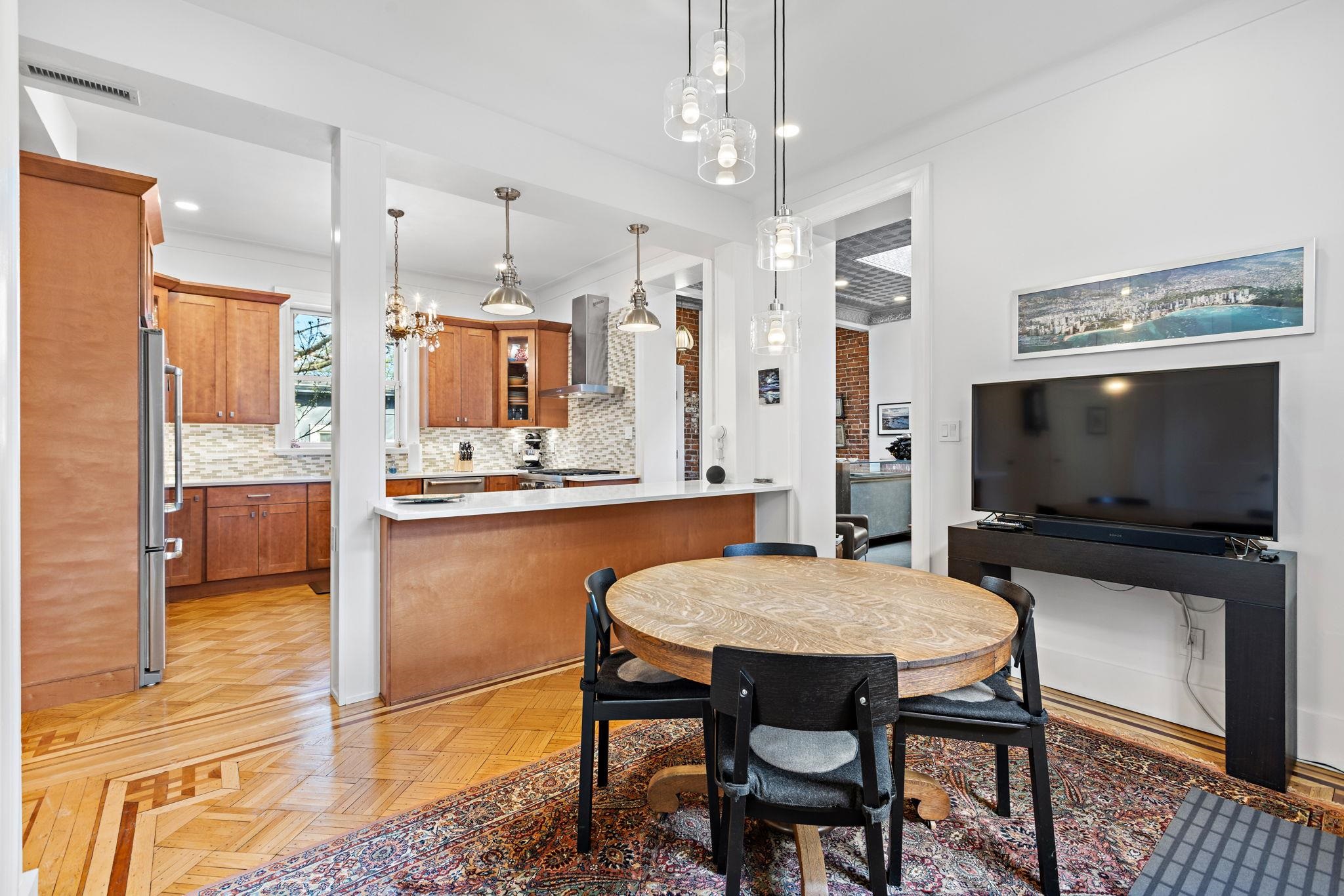 15 RESERVOIR AVE