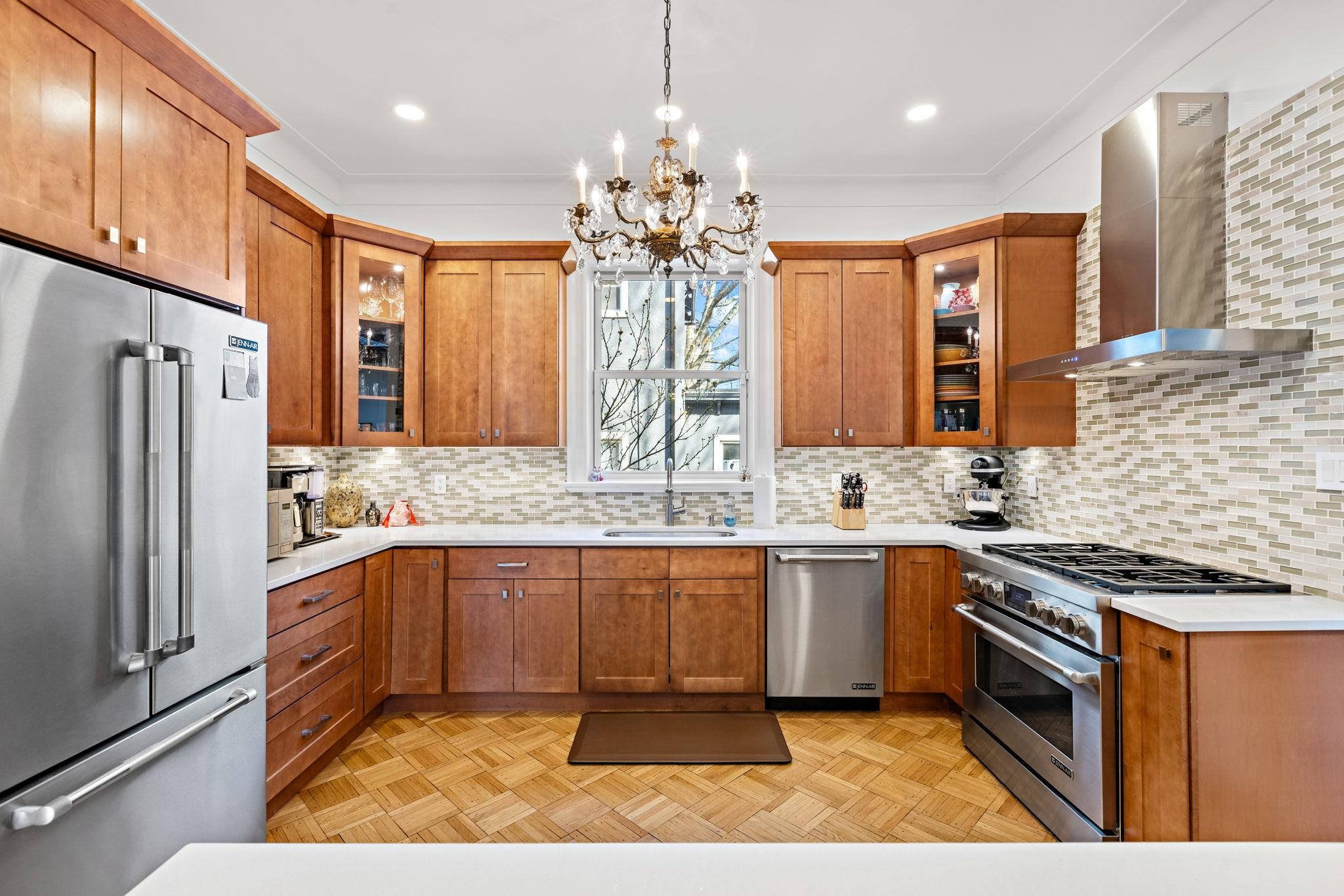 15 RESERVOIR AVE