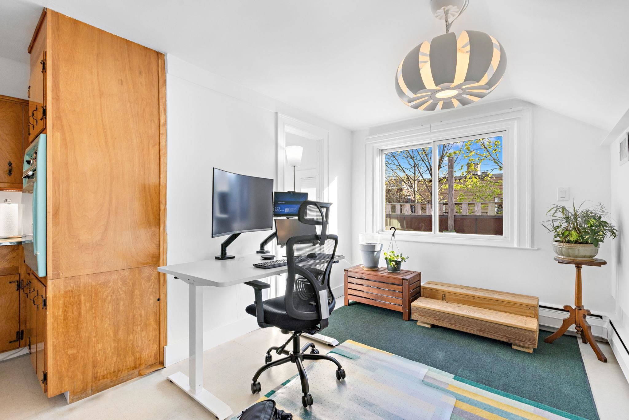 15 RESERVOIR AVE