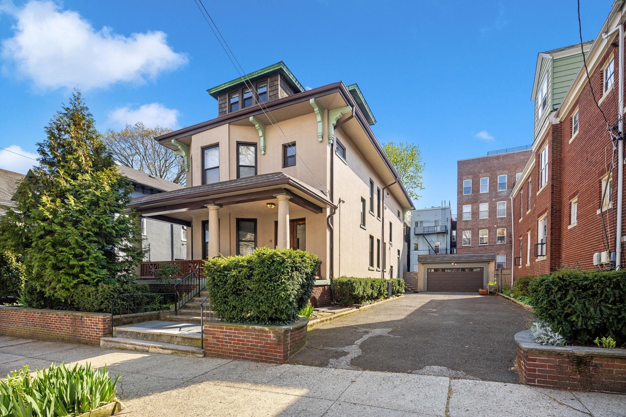 15 RESERVOIR AVE