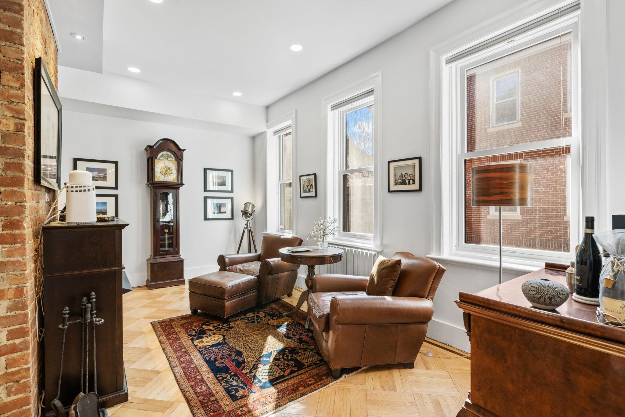 15 RESERVOIR AVE