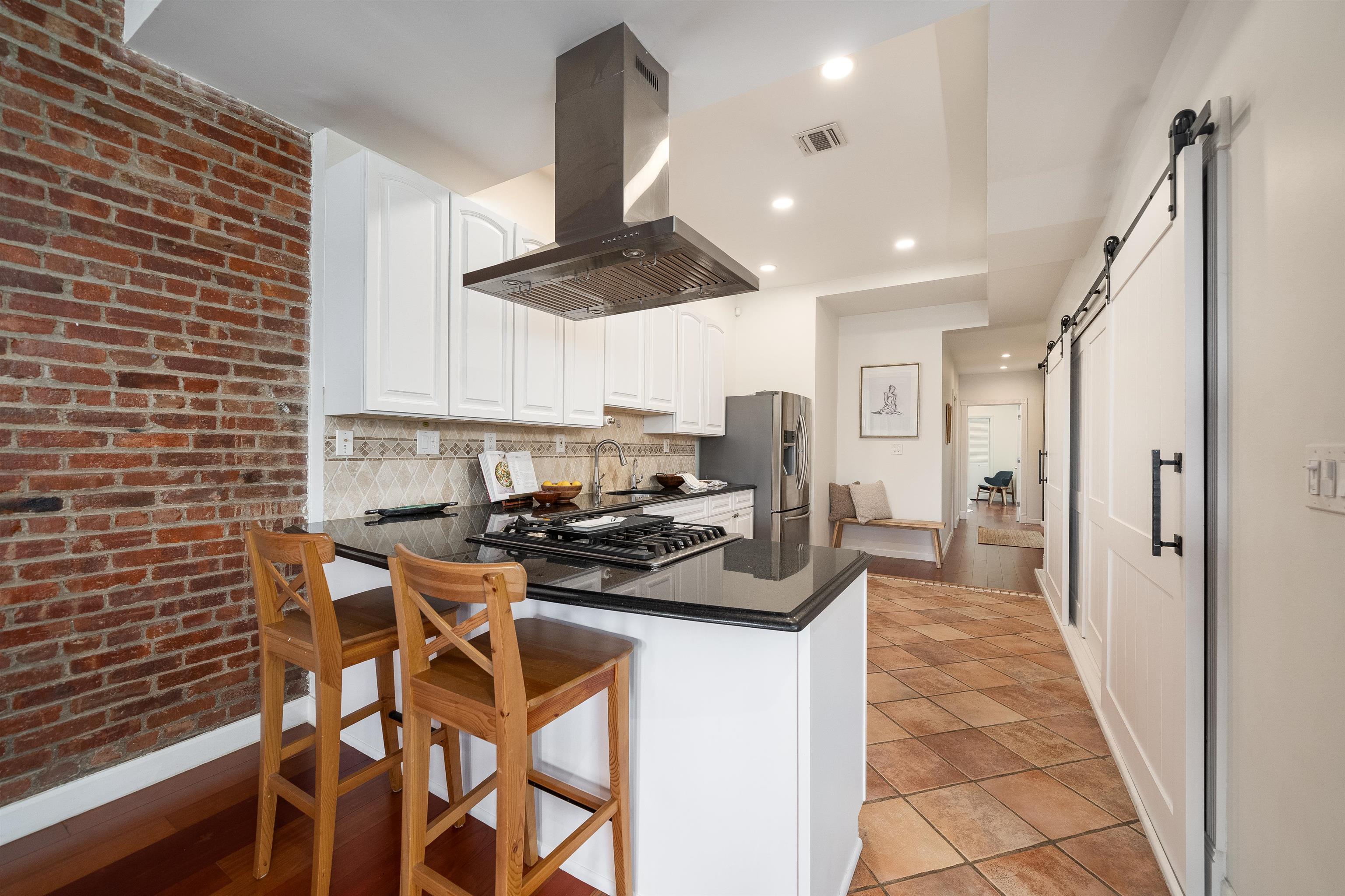 50 WAYNE ST Unit: 3