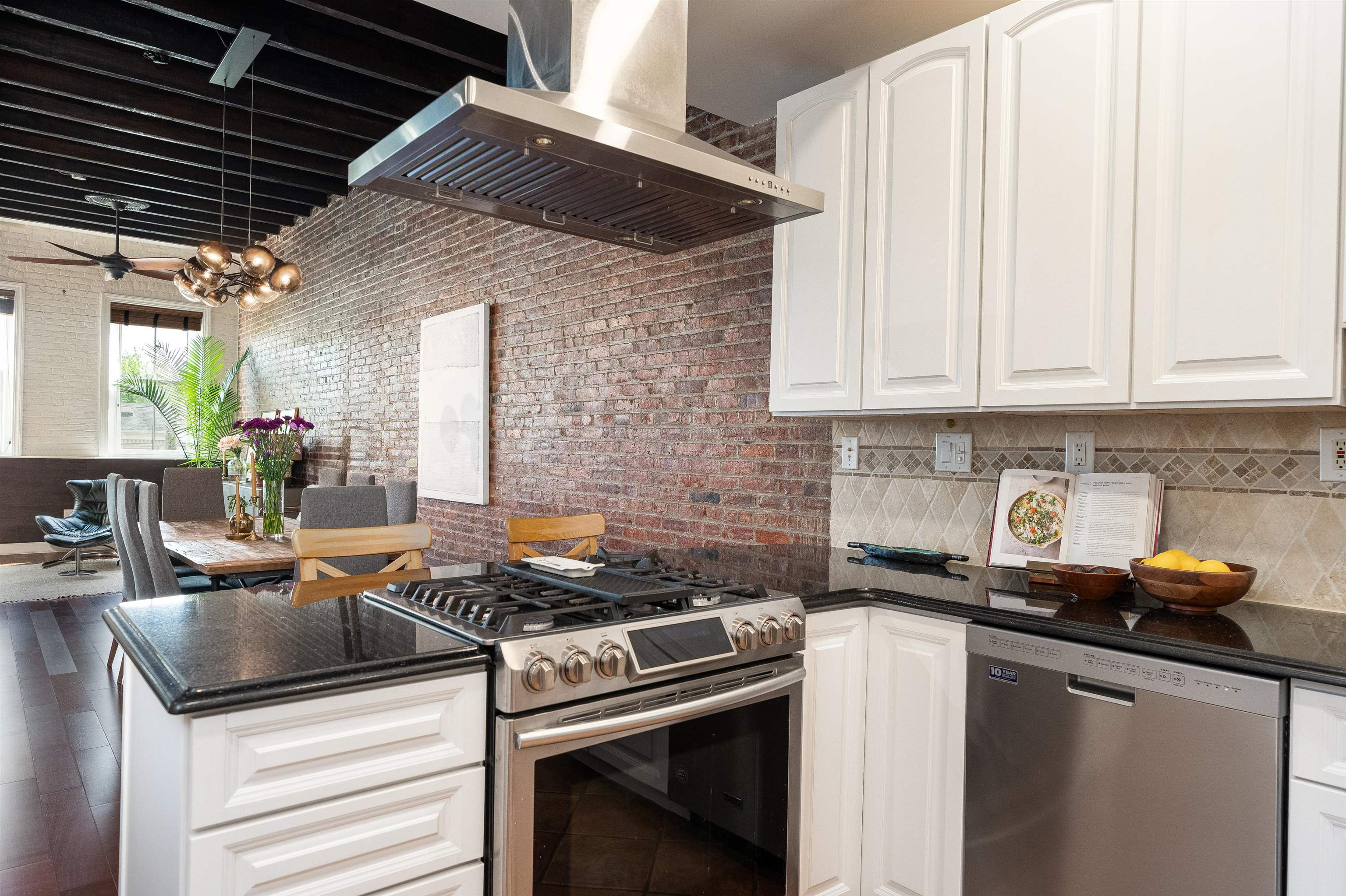50 WAYNE ST Unit: 3