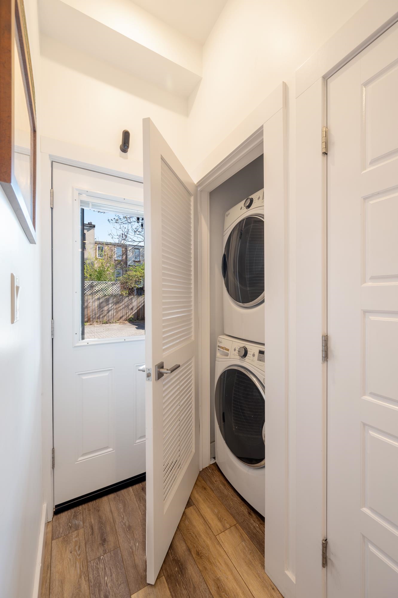 246 PINE ST Unit: 1