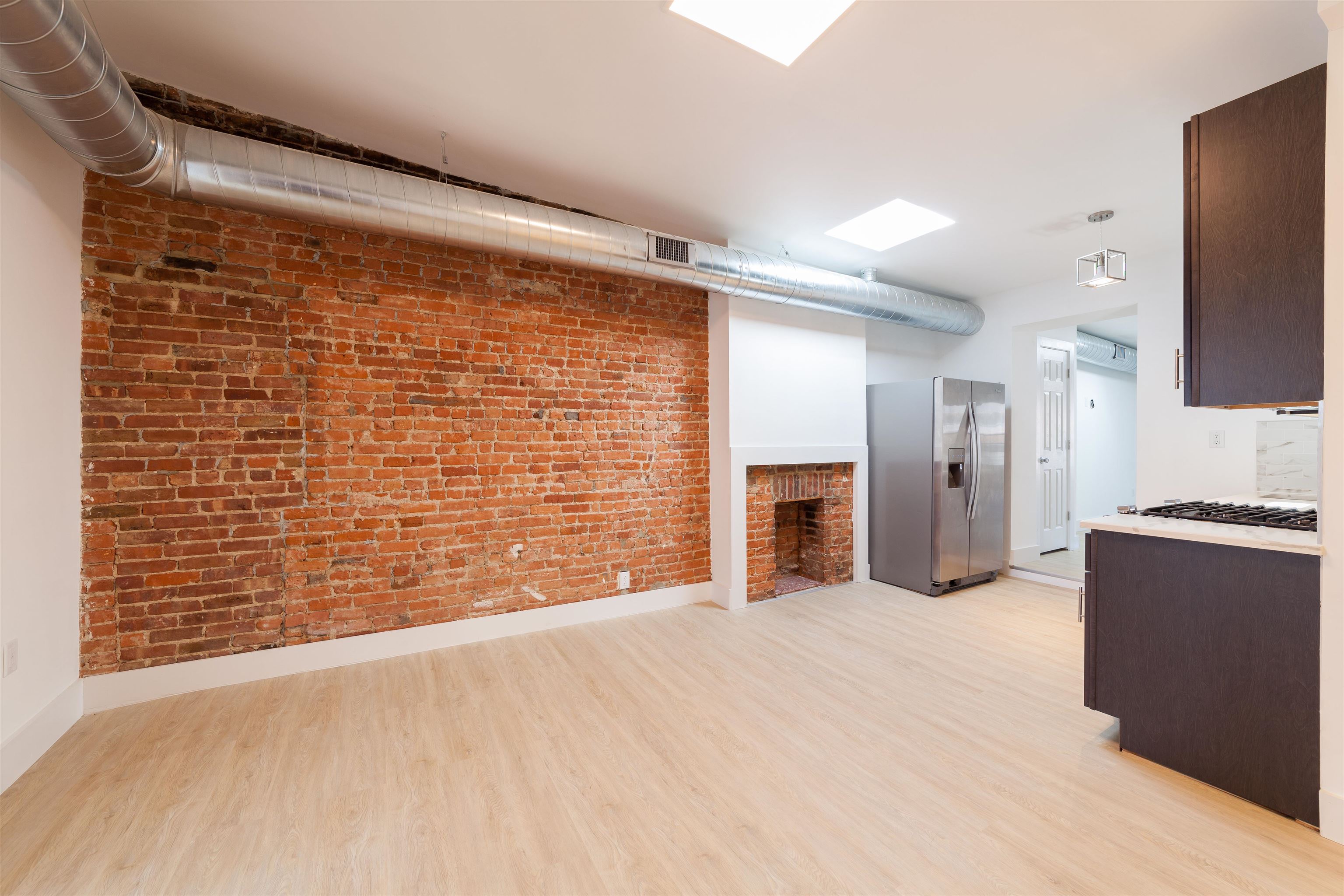435 PACIFIC AVE Unit: Top Floor