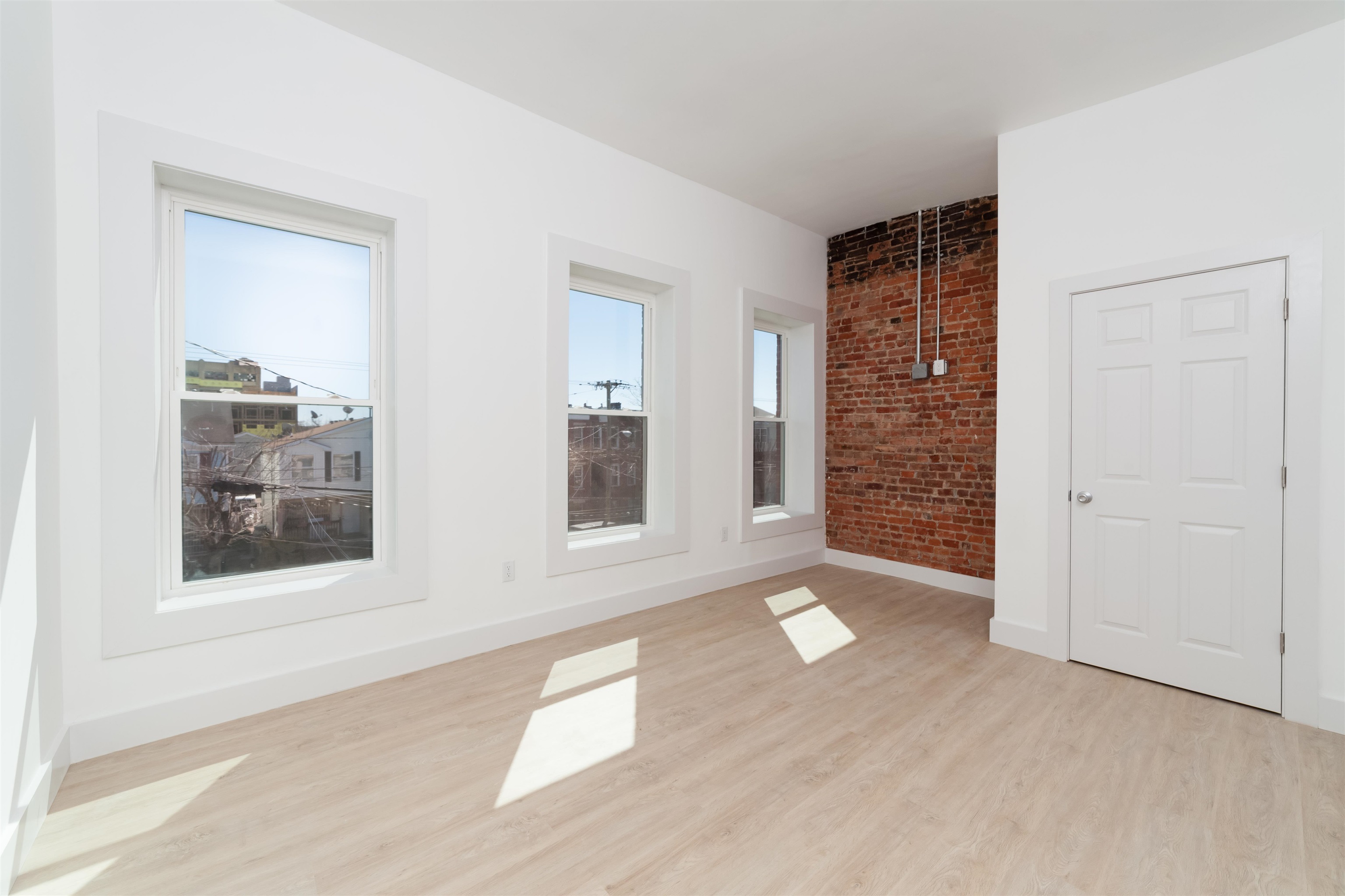 435 PACIFIC AVE Unit: Top Floor
