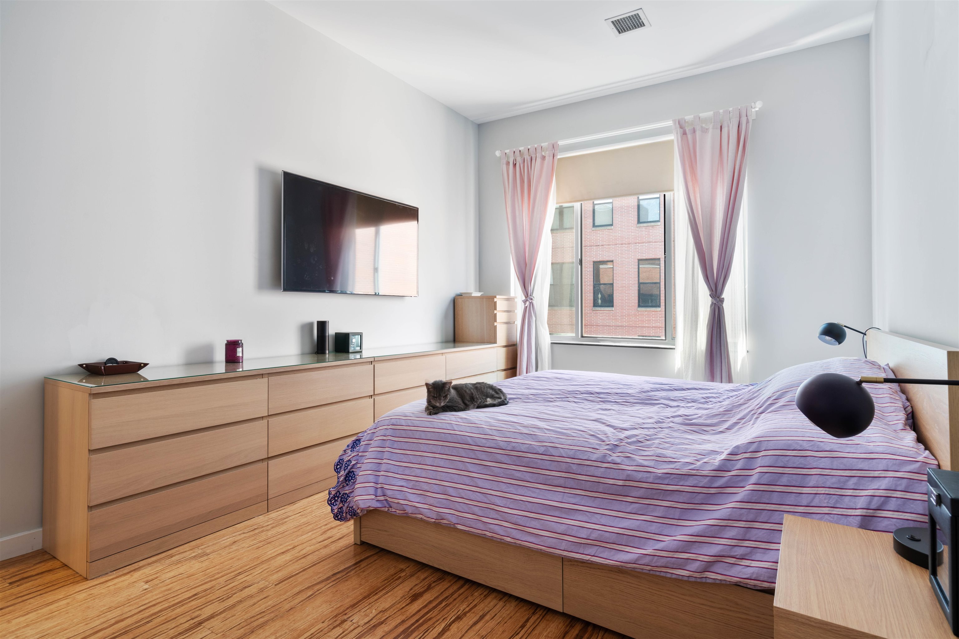 25 MCWILLIAMS PL Unit: PH 507