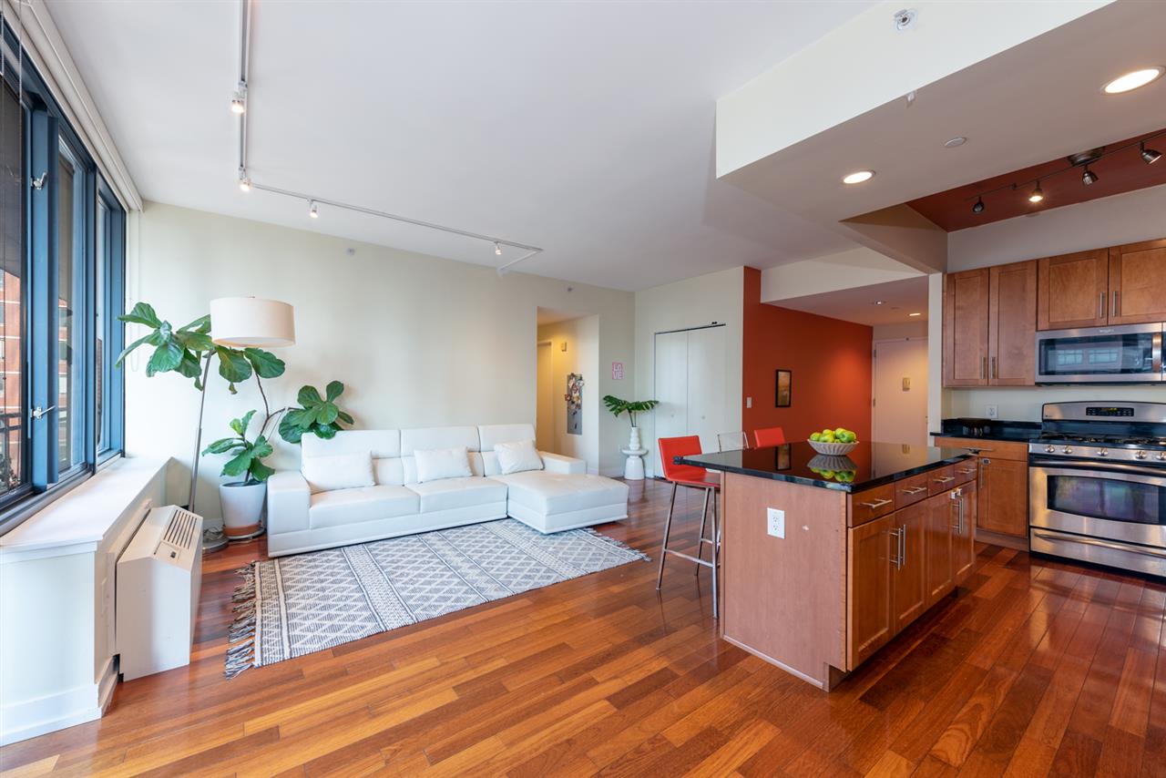 389 WASHINGTON ST Unit: 20B