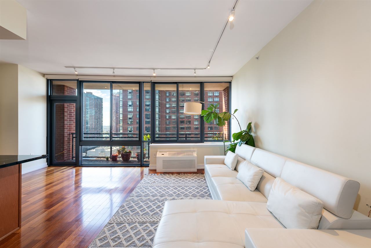 389 WASHINGTON ST Unit: 20B