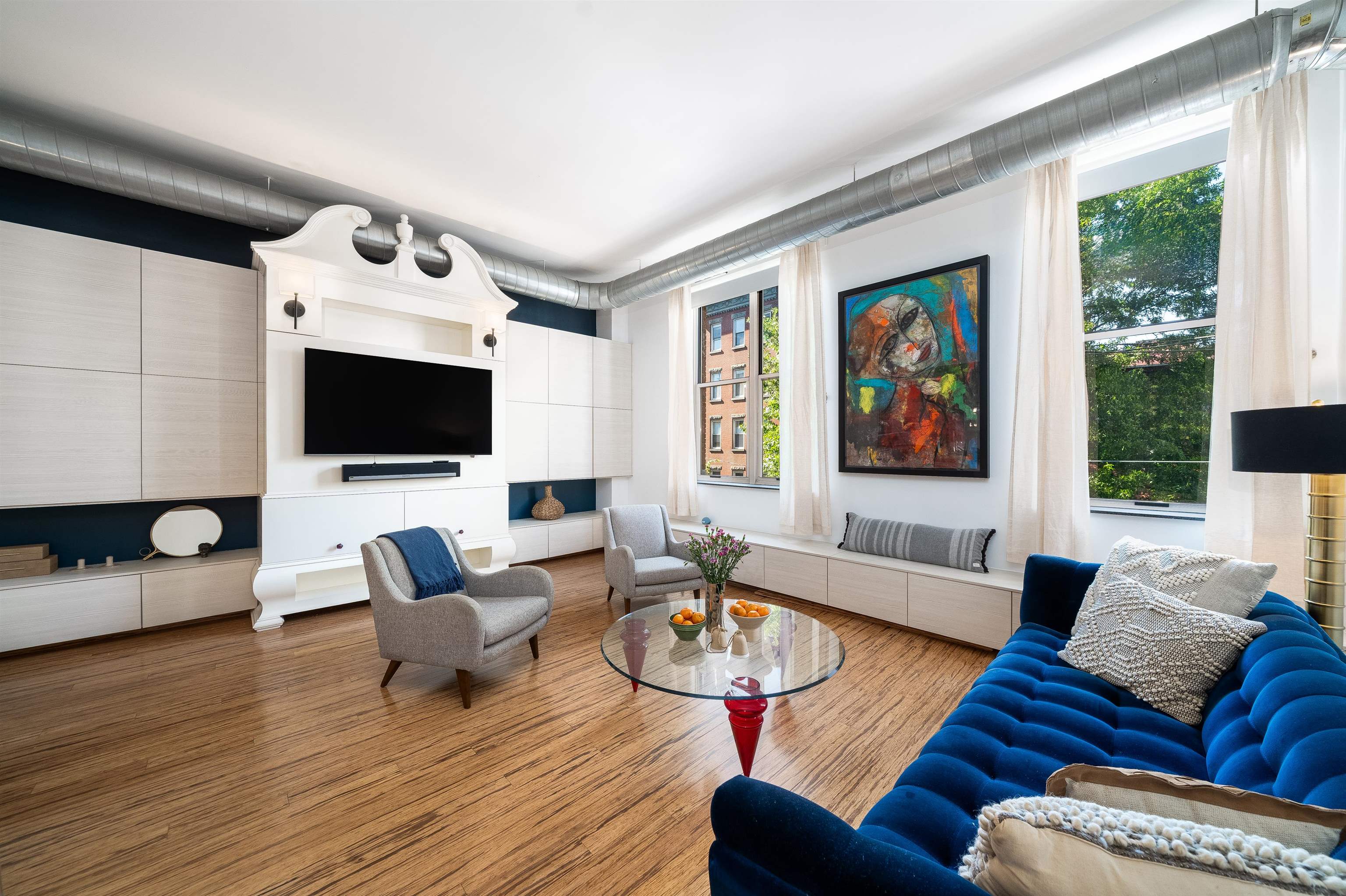 232 PAVONIA AVE Unit: 323