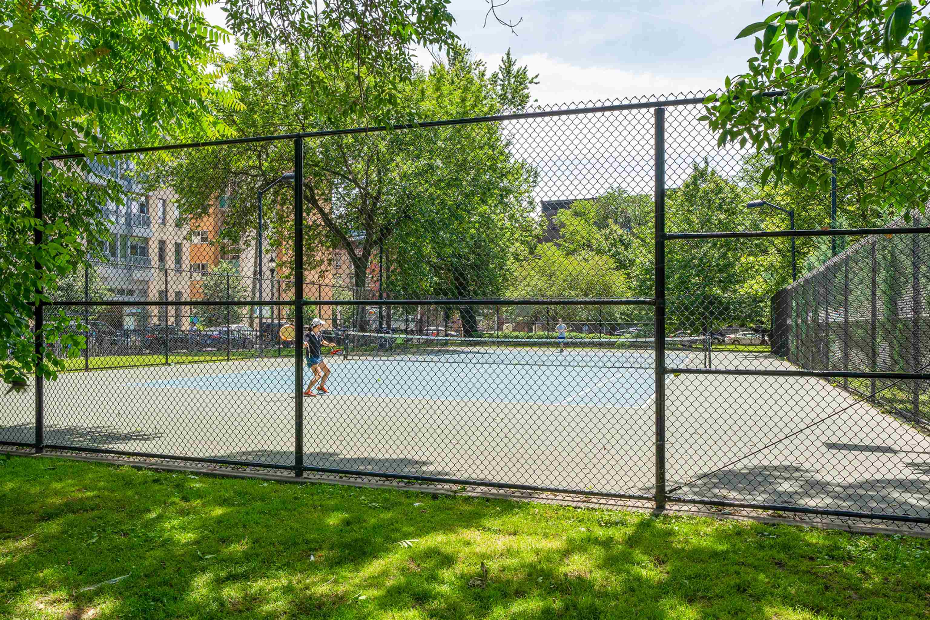 232 PAVONIA AVE Unit: 323