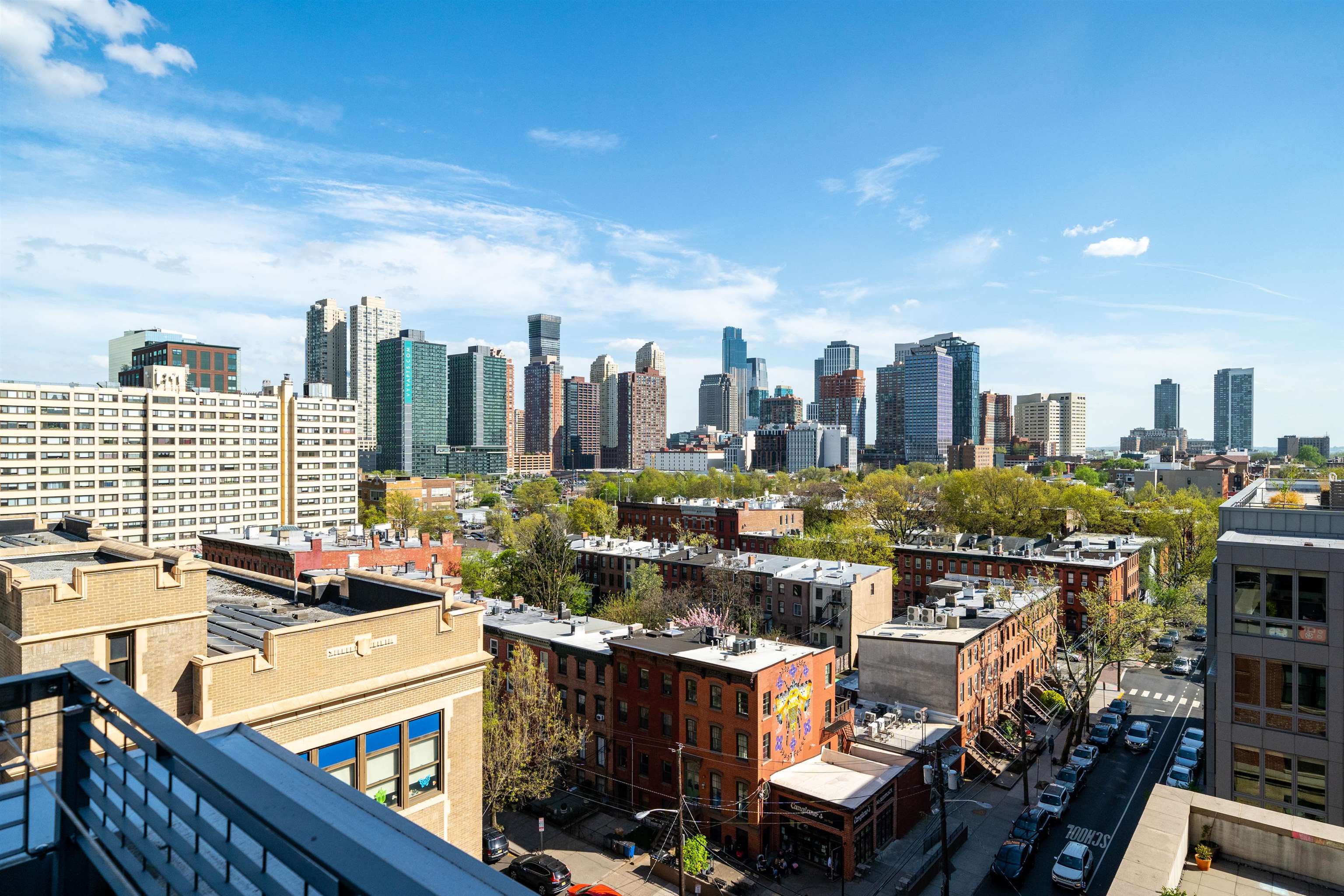 232 PAVONIA AVE Unit: 323