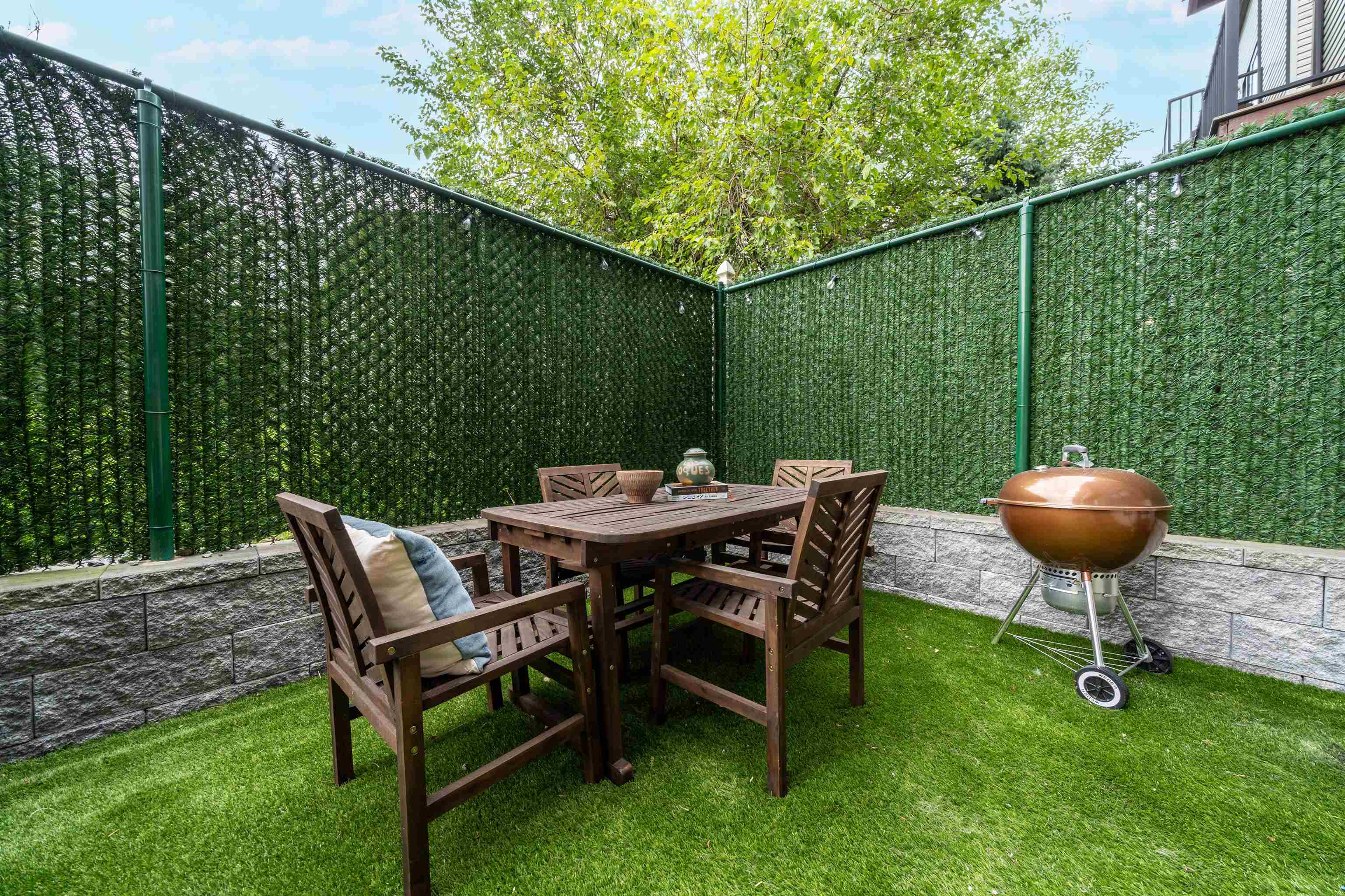386 5TH ST Unit: 102