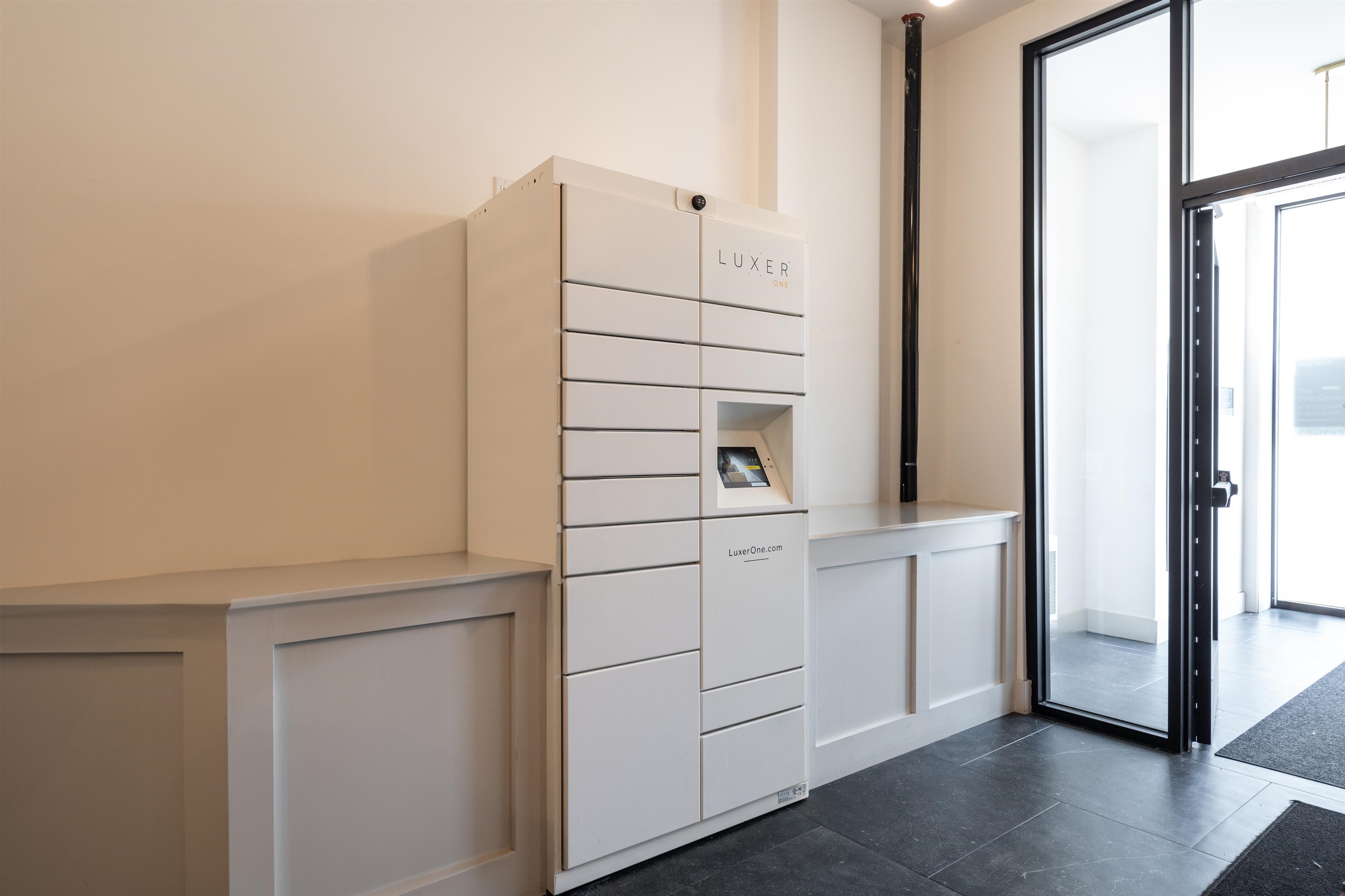 386 5TH ST Unit: 102