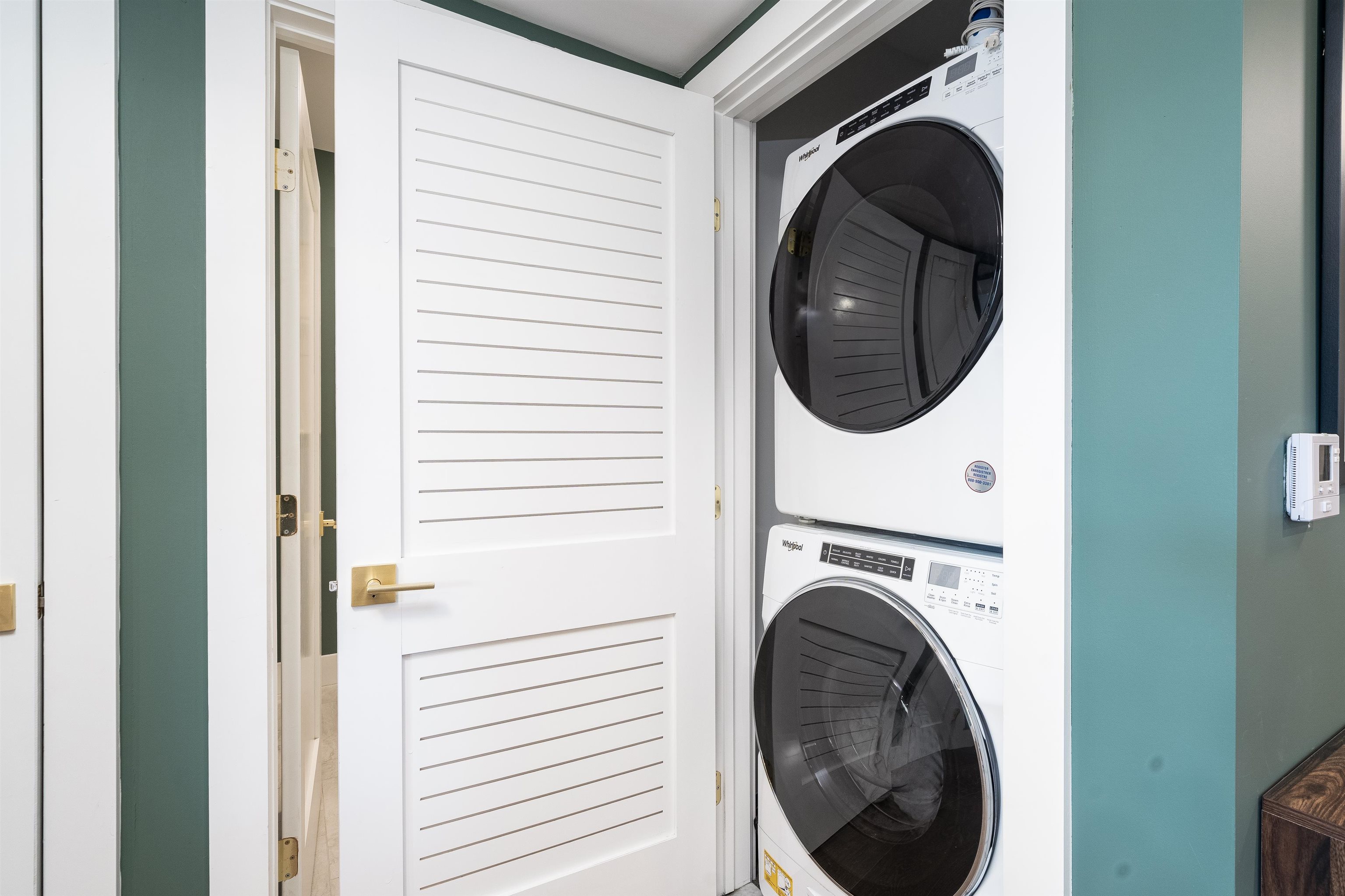 386 5TH ST Unit: 102