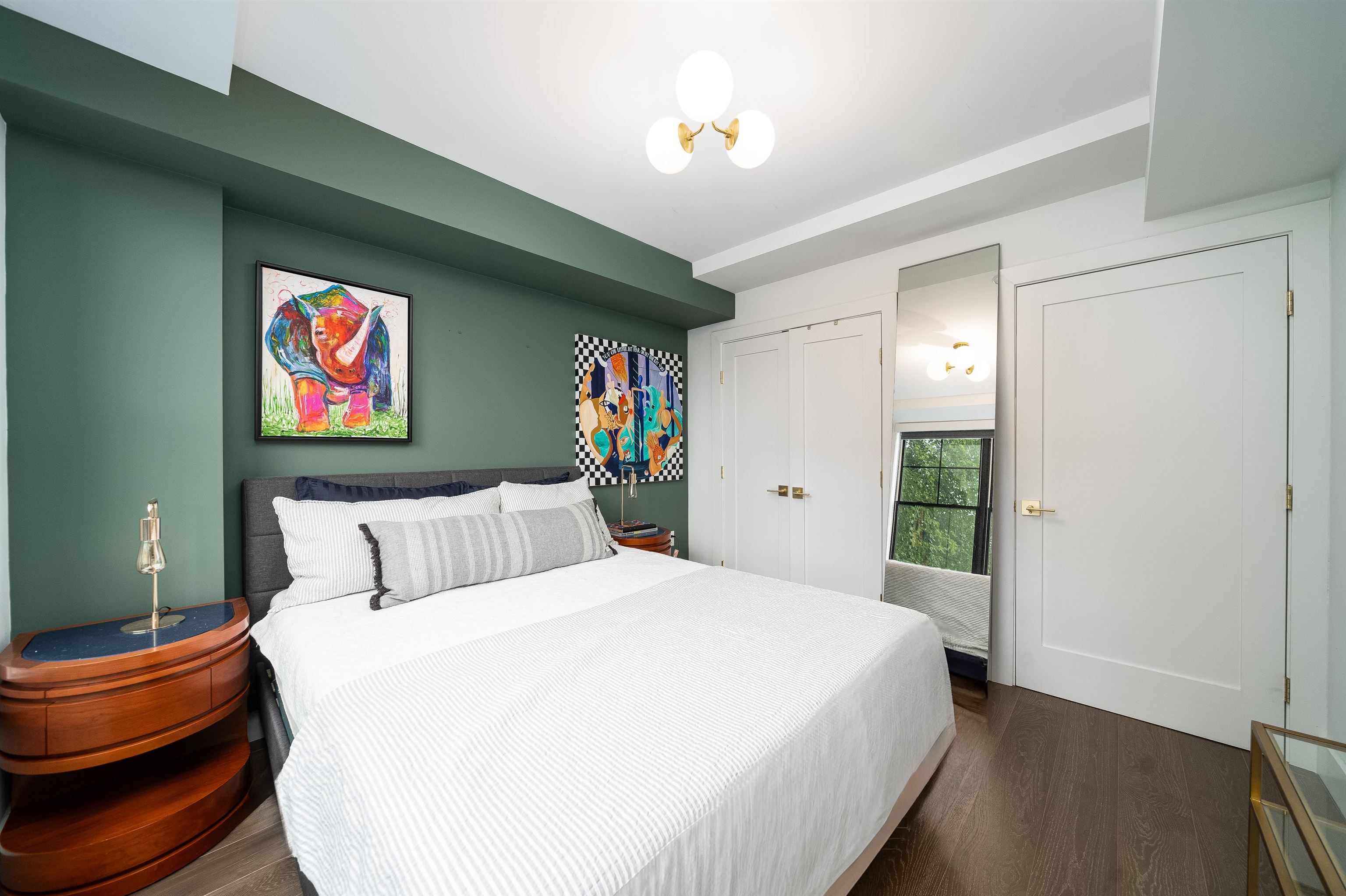 386 5TH ST Unit: 102