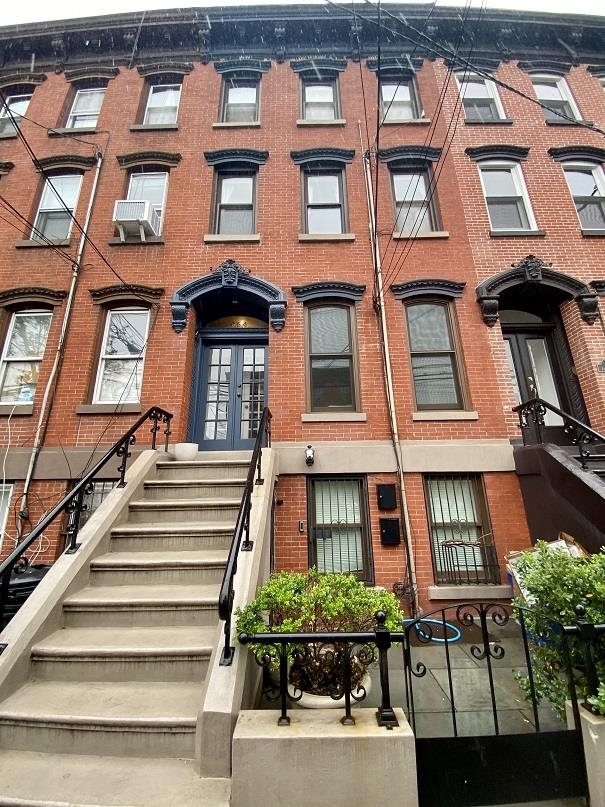 554 JERSEY AVE Unit: 3