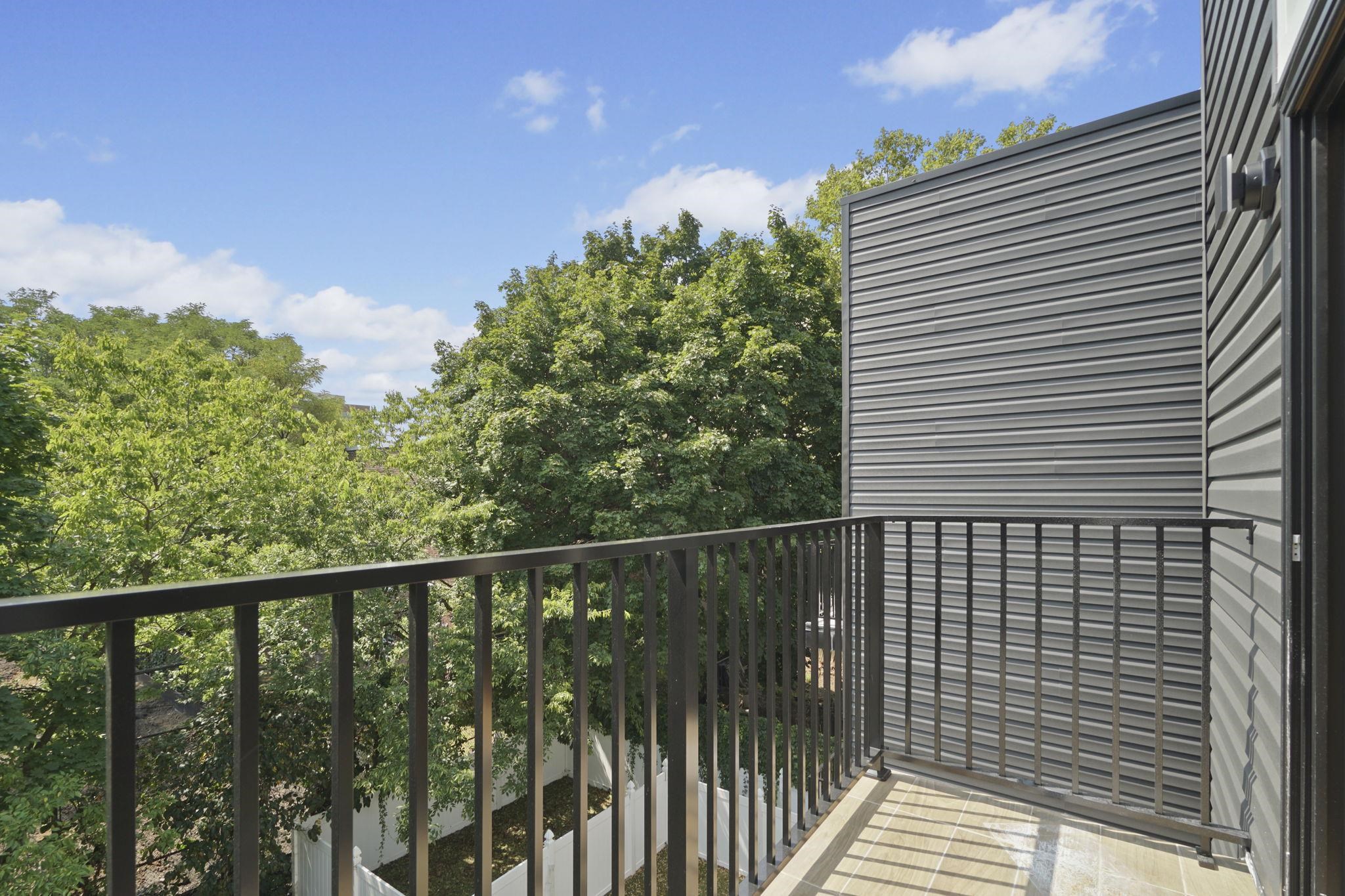 21 HIGHLAND AVE Unit: B