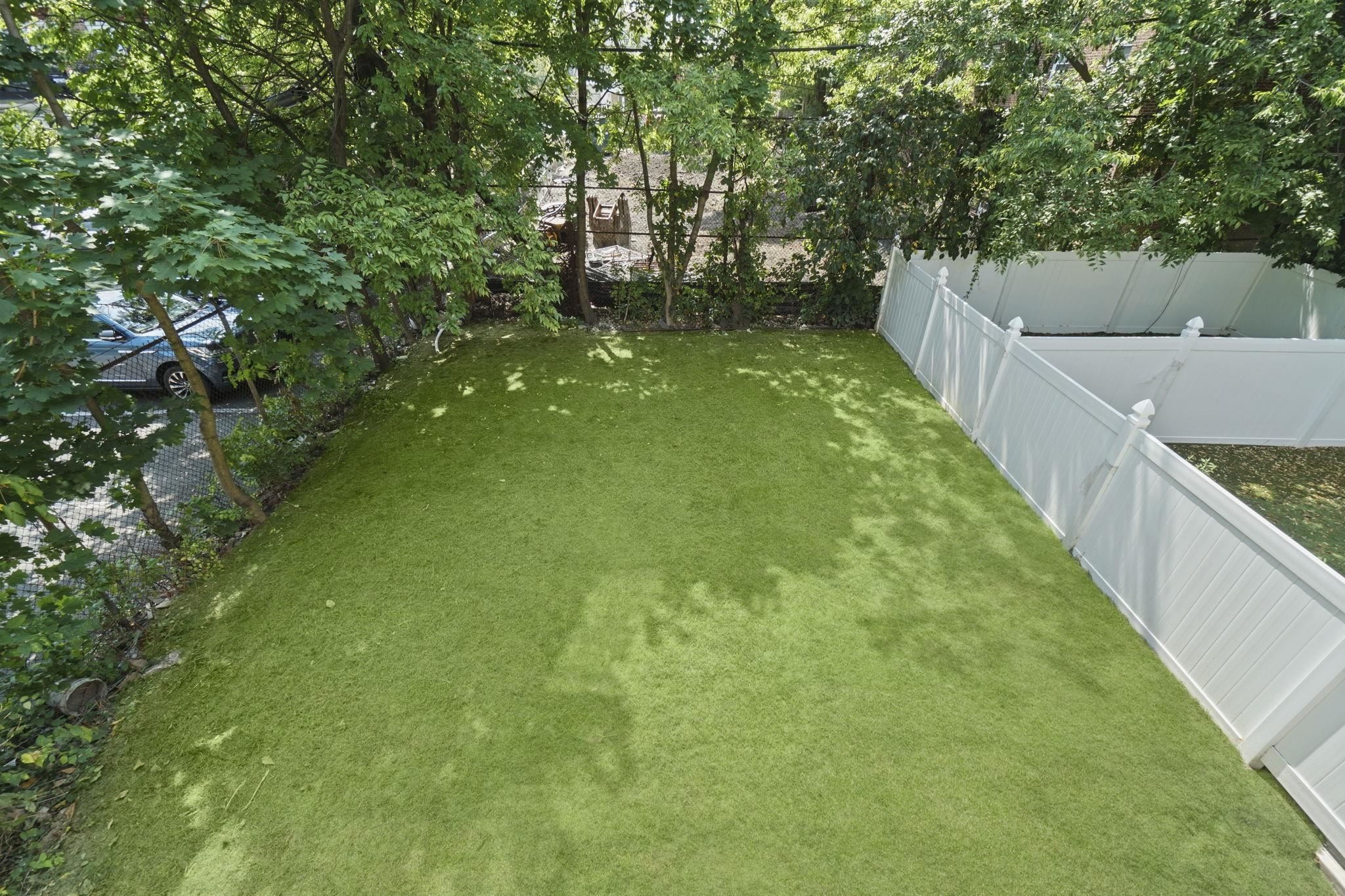 21 HIGHLAND AVE Unit: B