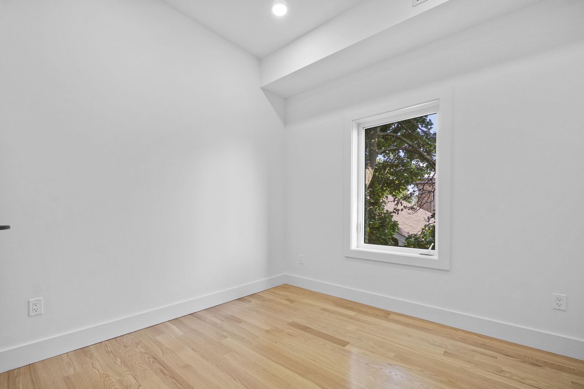 21 HIGHLAND AVE Unit: B