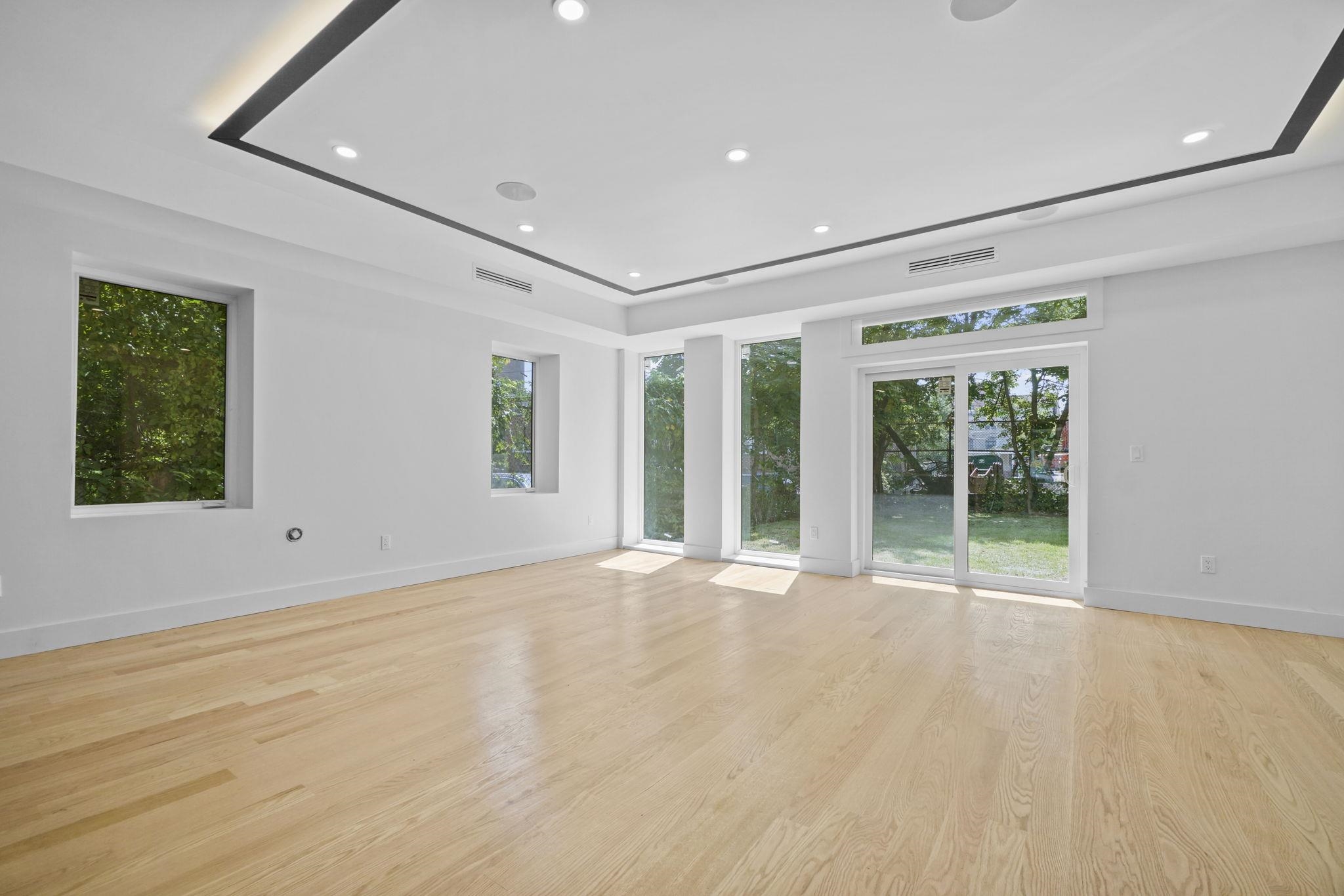 21 HIGHLAND AVE Unit: B