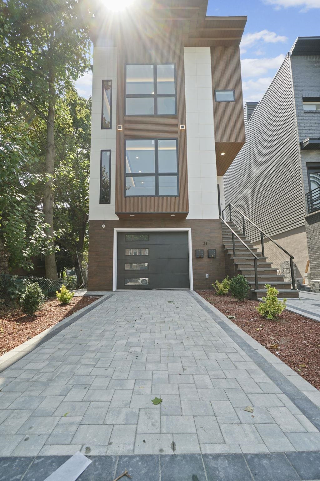 21 HIGHLAND AVE Unit: B