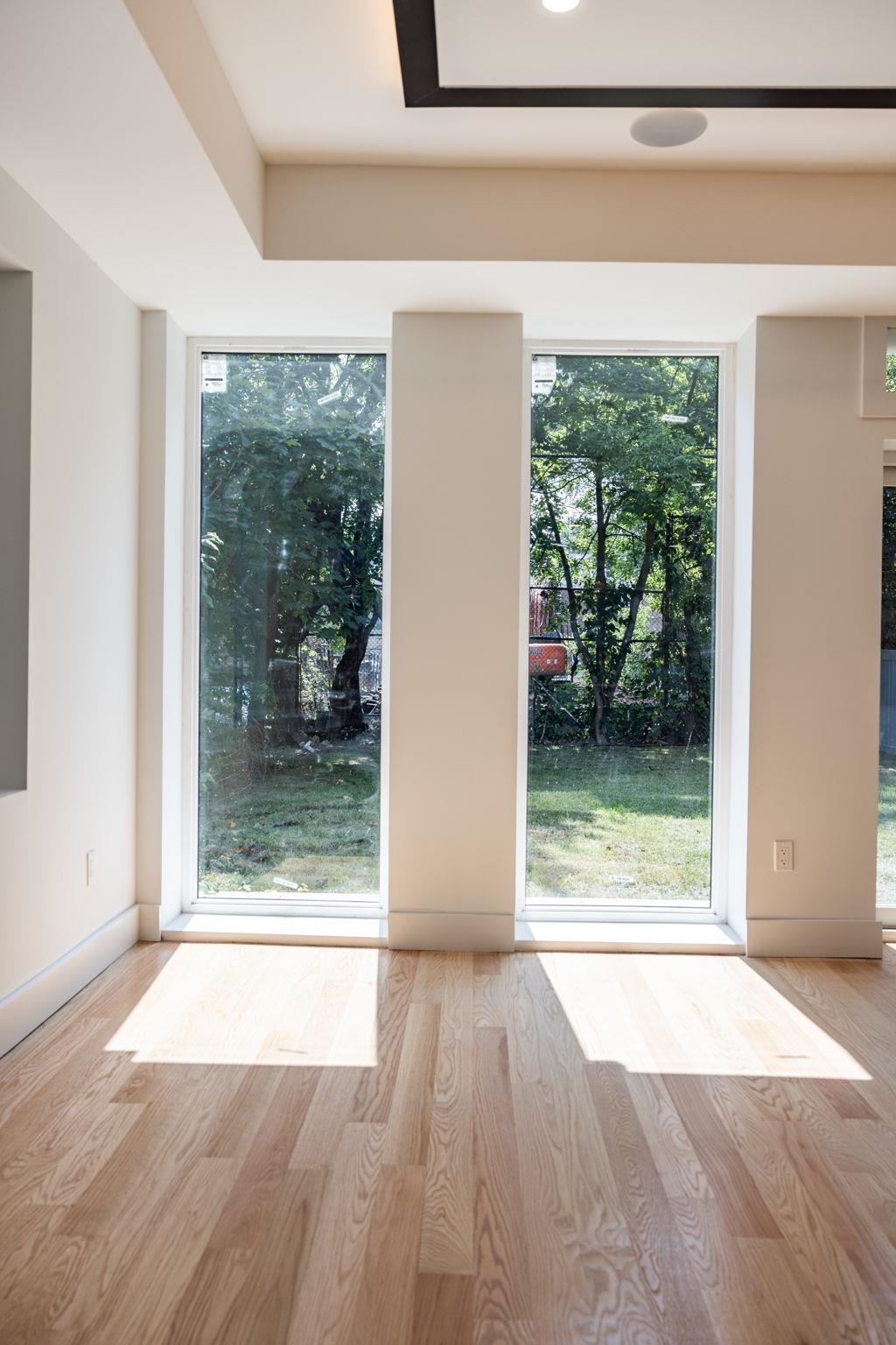 21 HIGHLAND AVE Unit: B