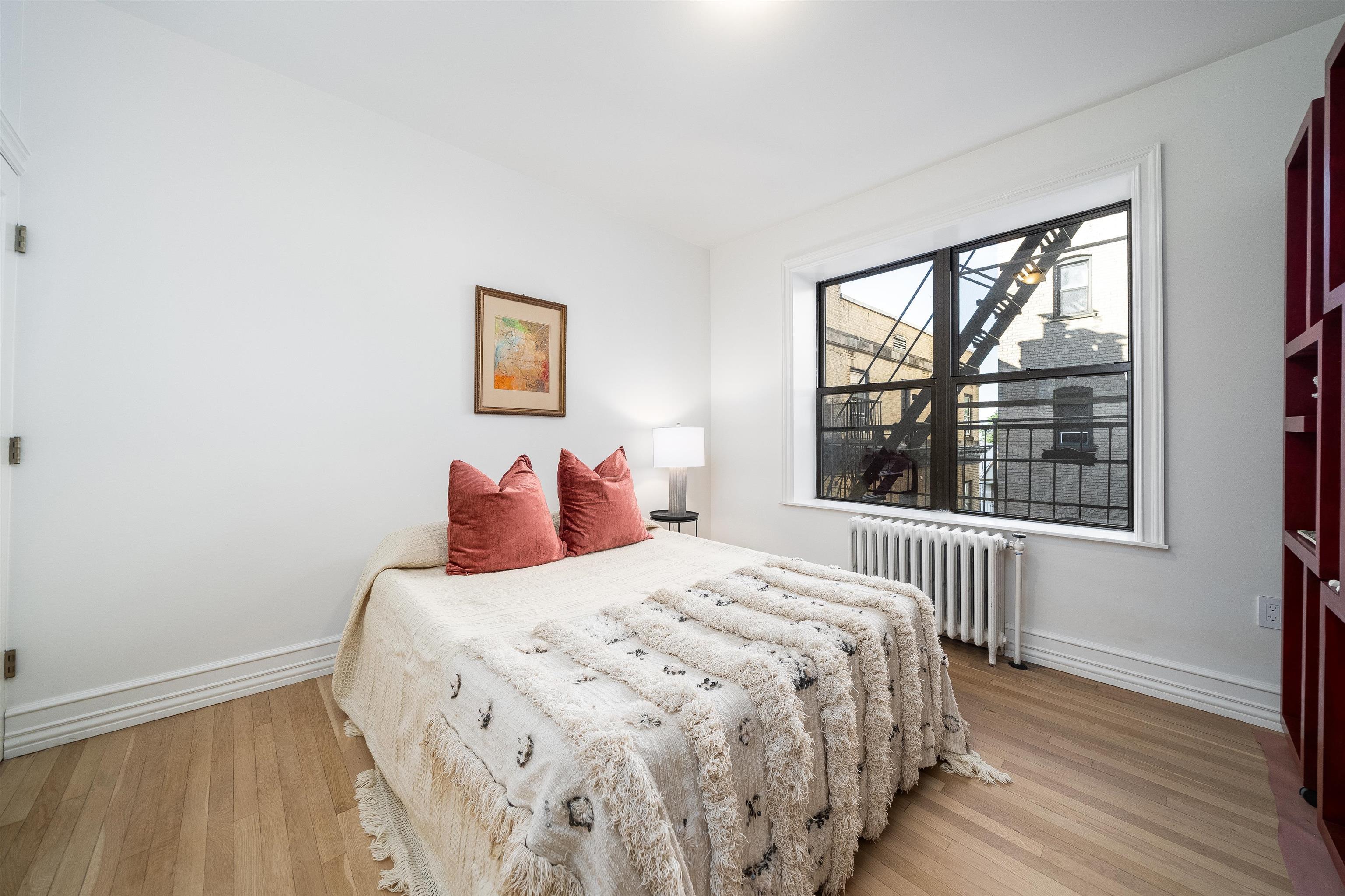 117 KENSINGTON AVE Unit: 304a