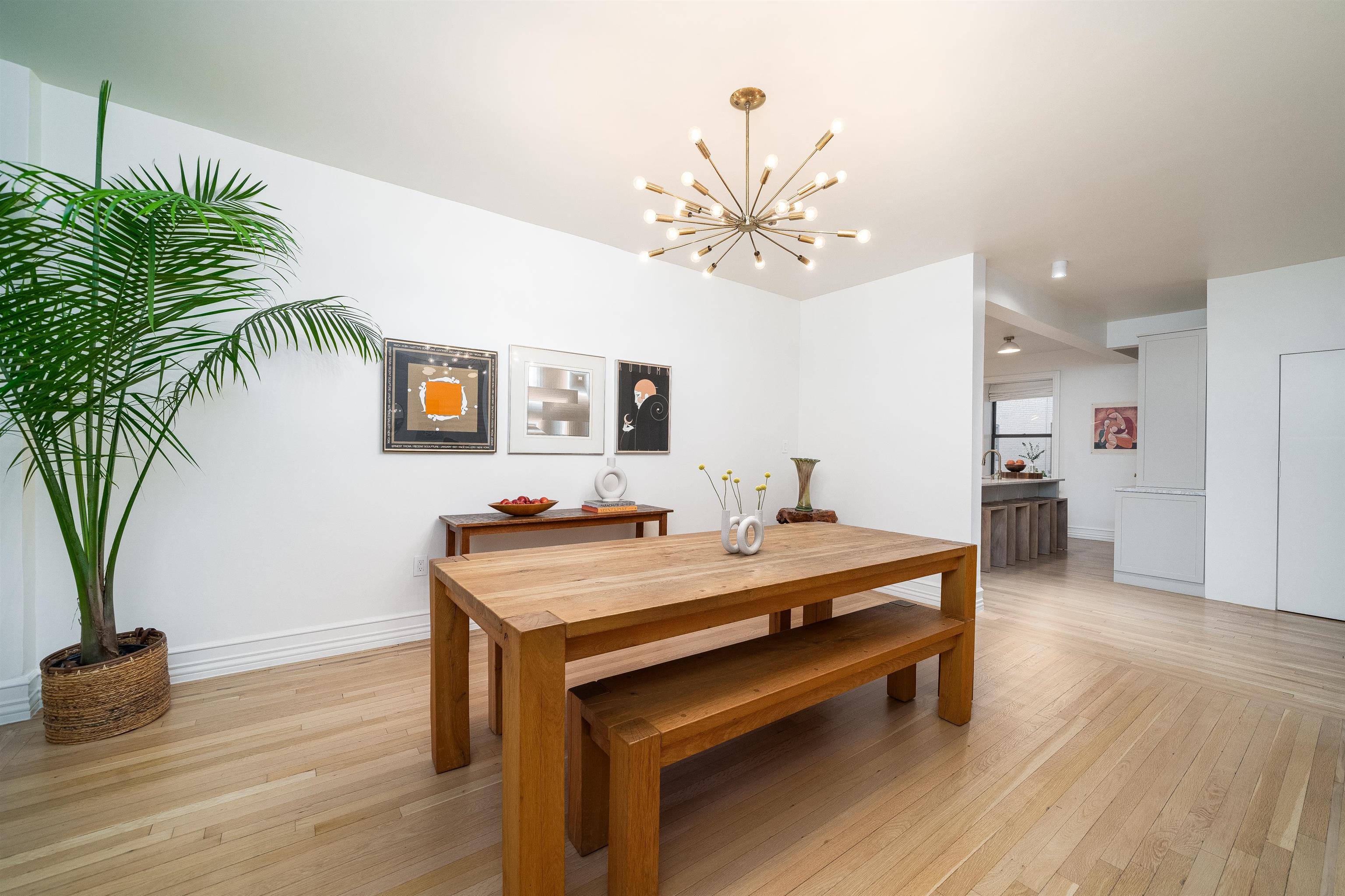 117 KENSINGTON AVE Unit: 304a