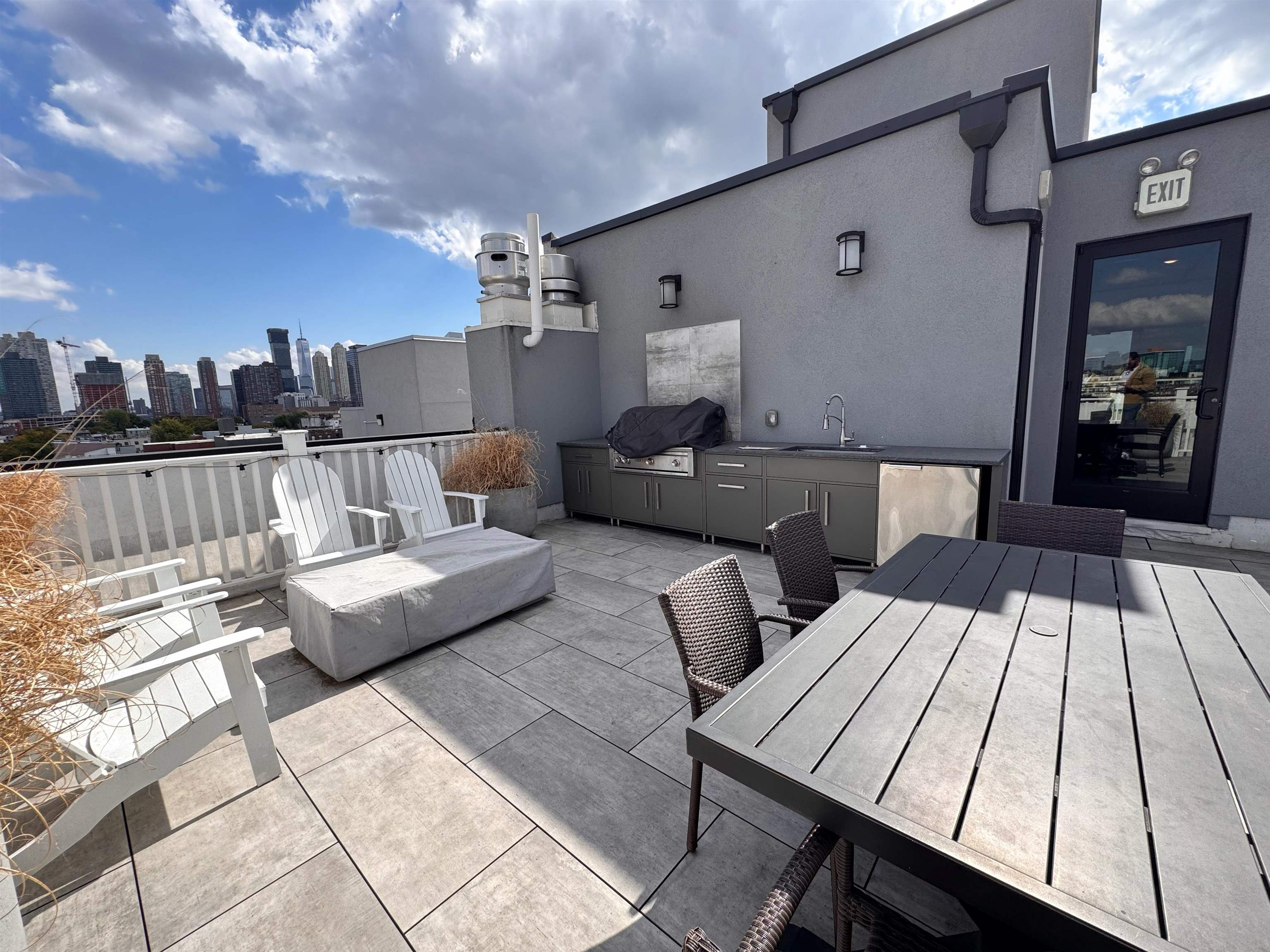 332 NEWARK AVE Unit: 6C