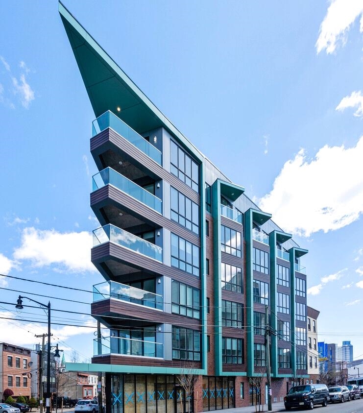 332 NEWARK AVE Unit: 6C