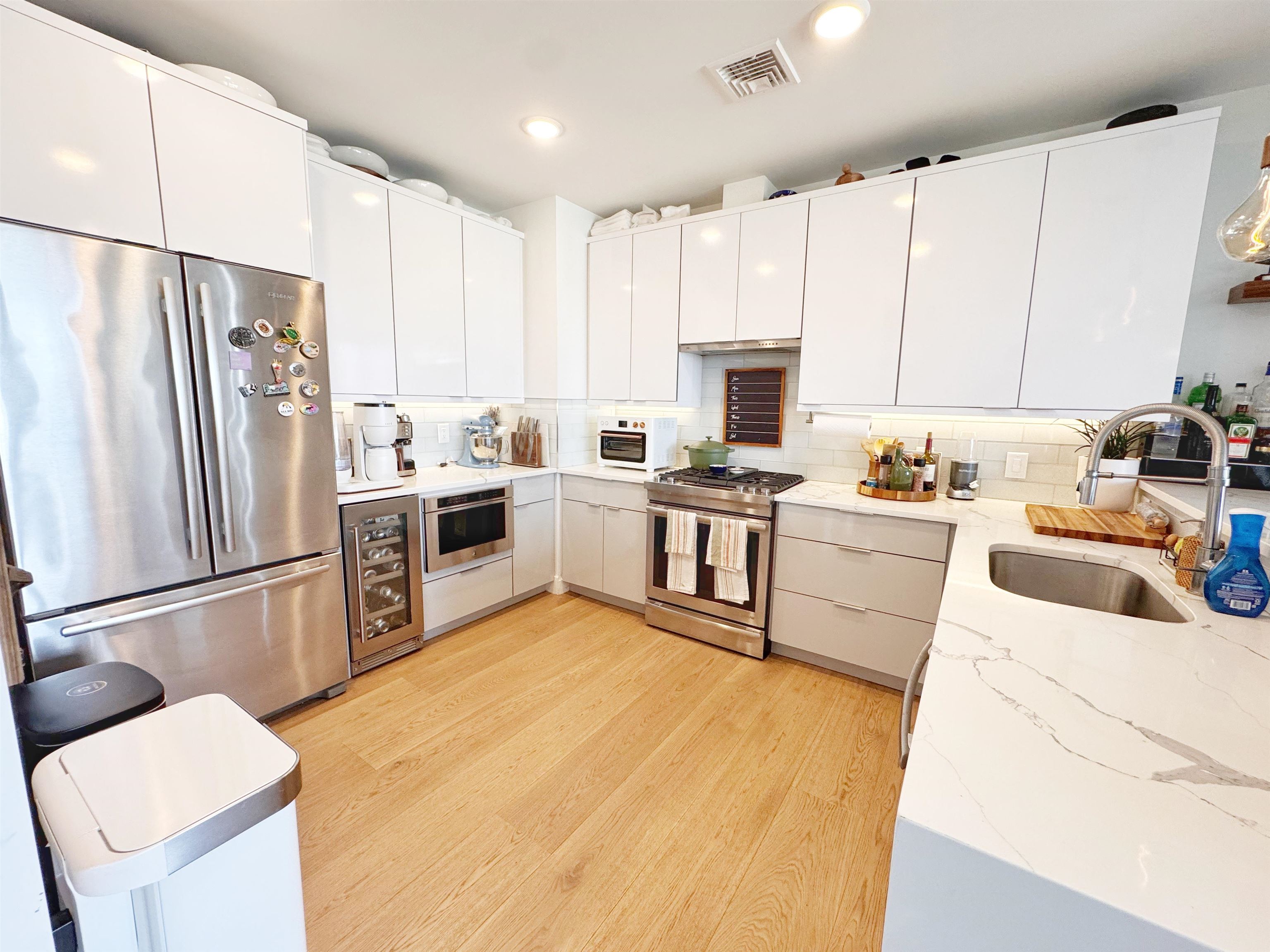 332 NEWARK AVE Unit: 6C