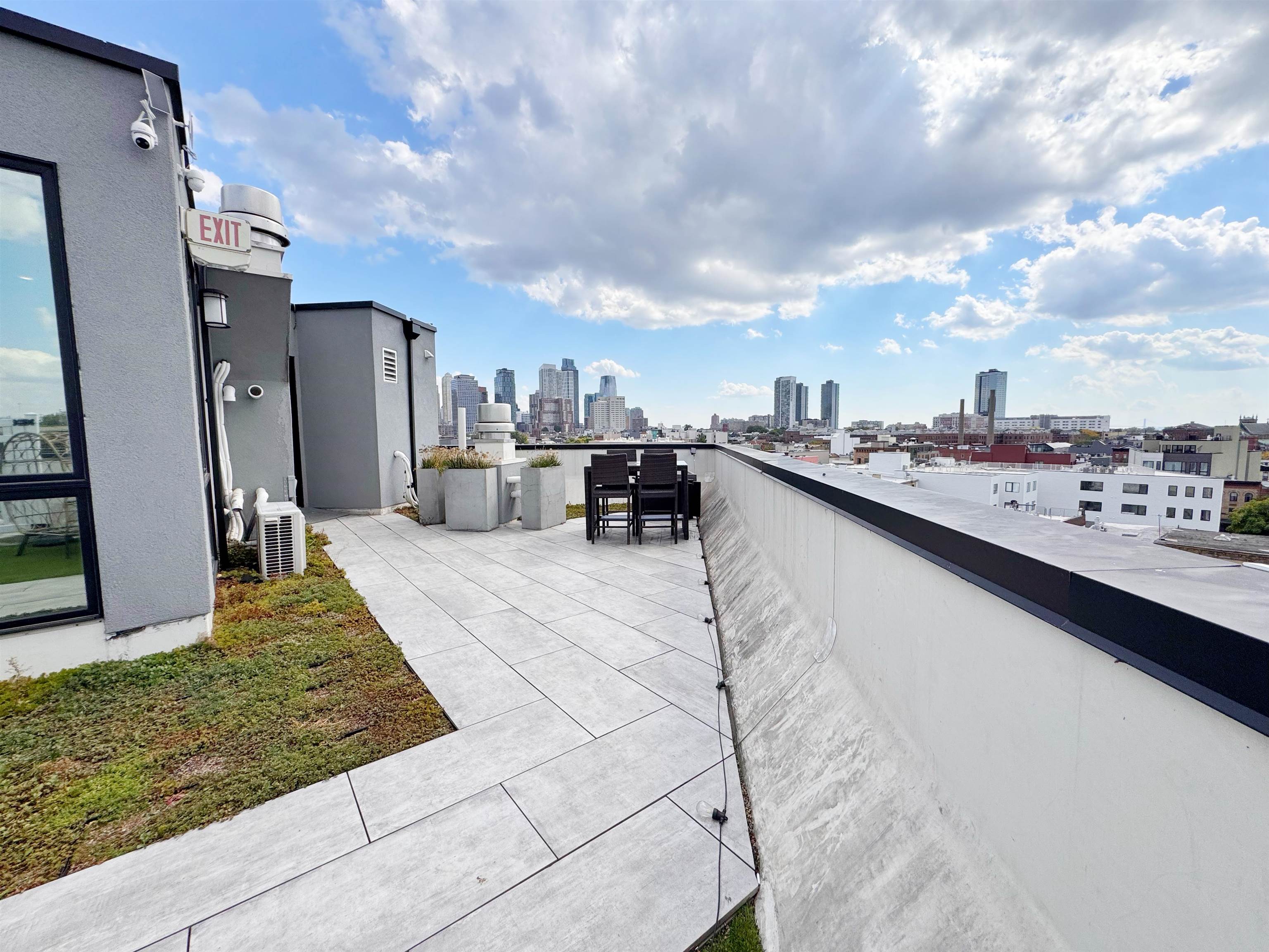 332 NEWARK AVE Unit: 6C