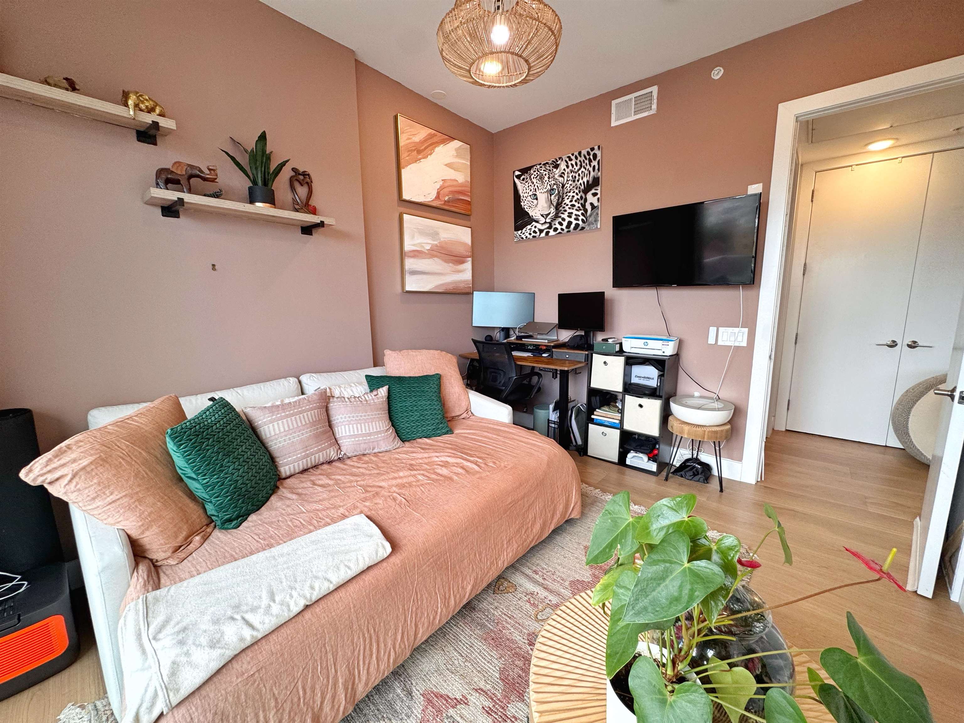 332 NEWARK AVE Unit: 6C
