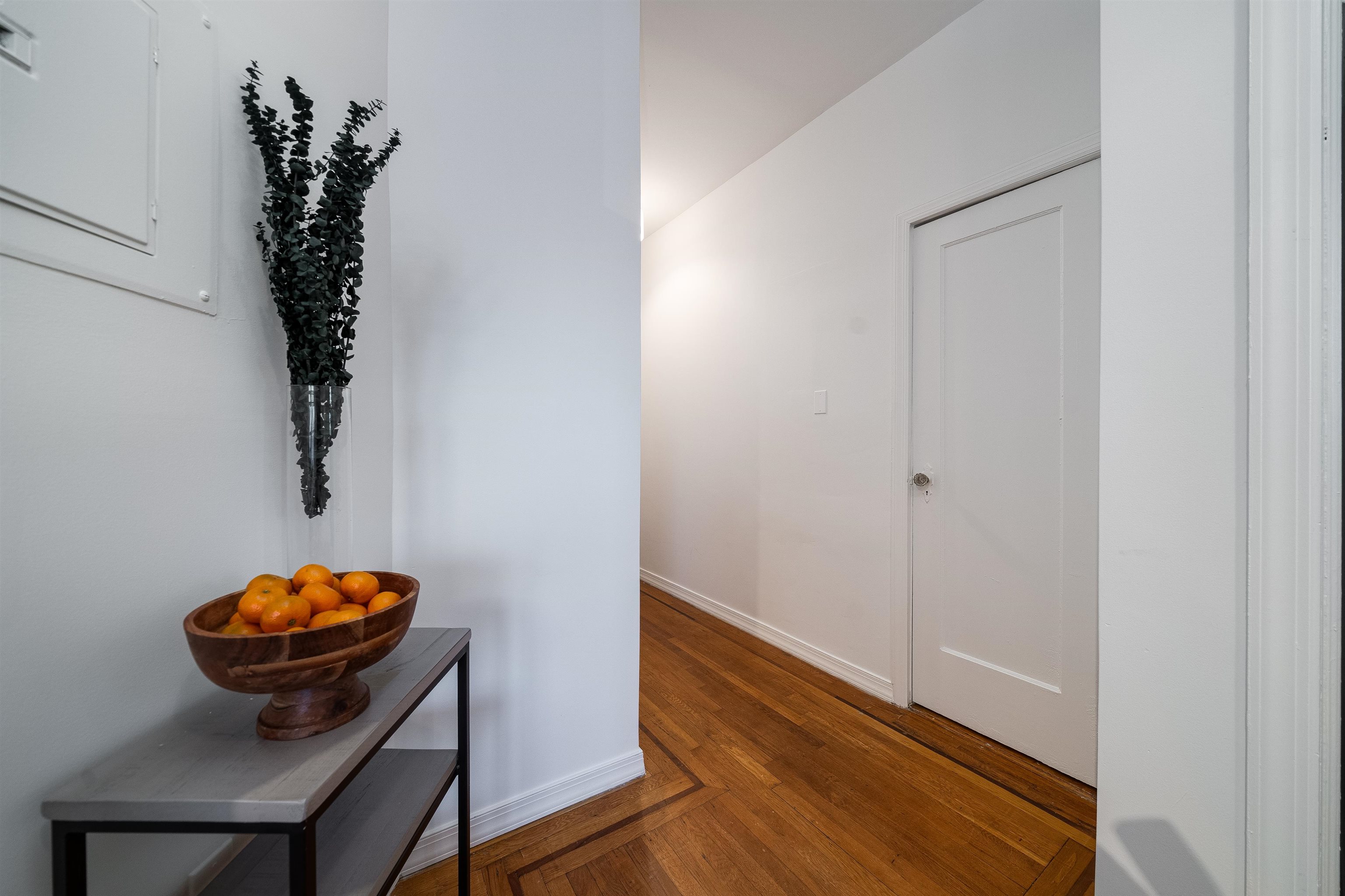 3726 PARK AVE Unit: D5