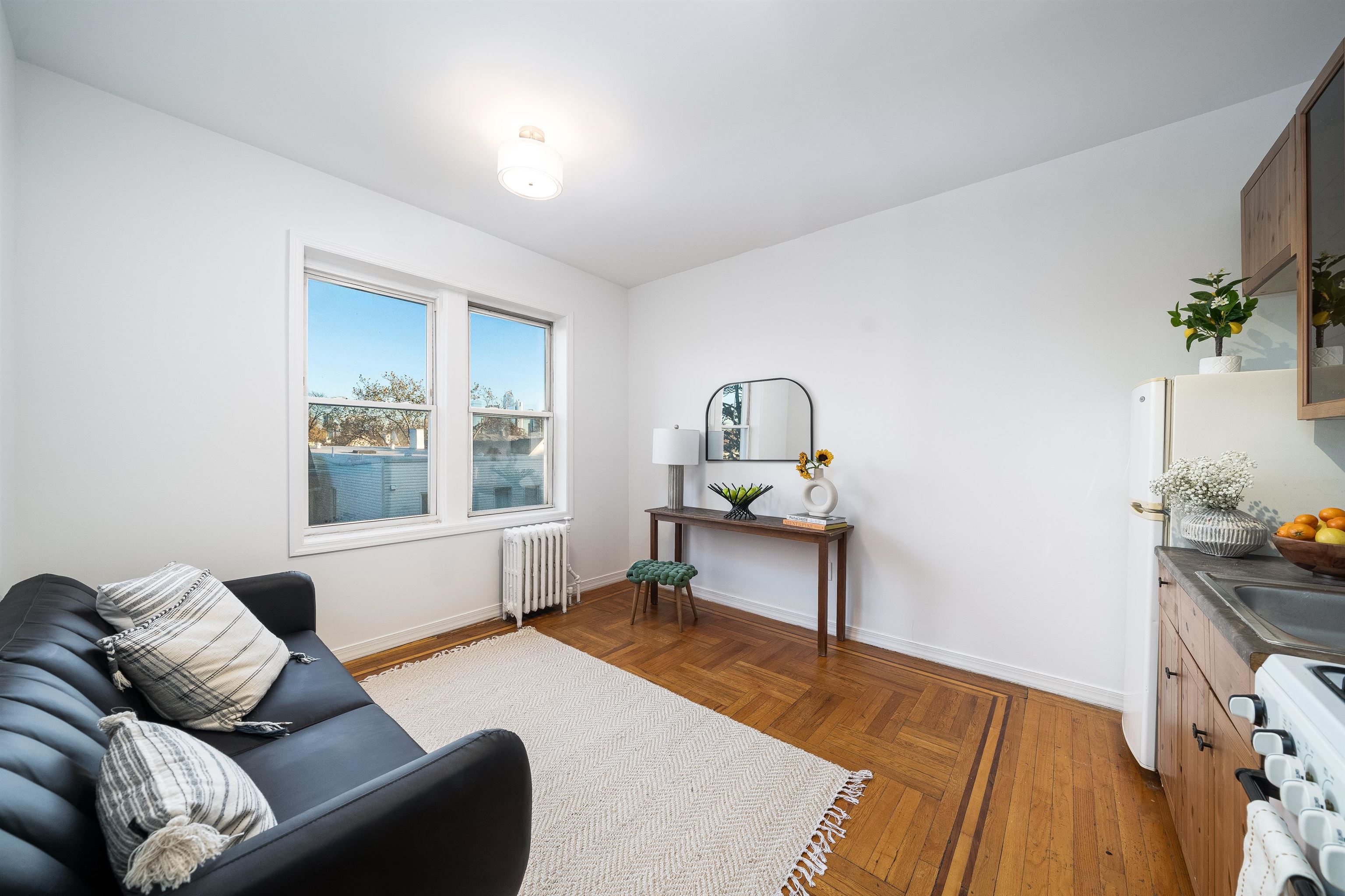 3726 PARK AVE Unit: D5